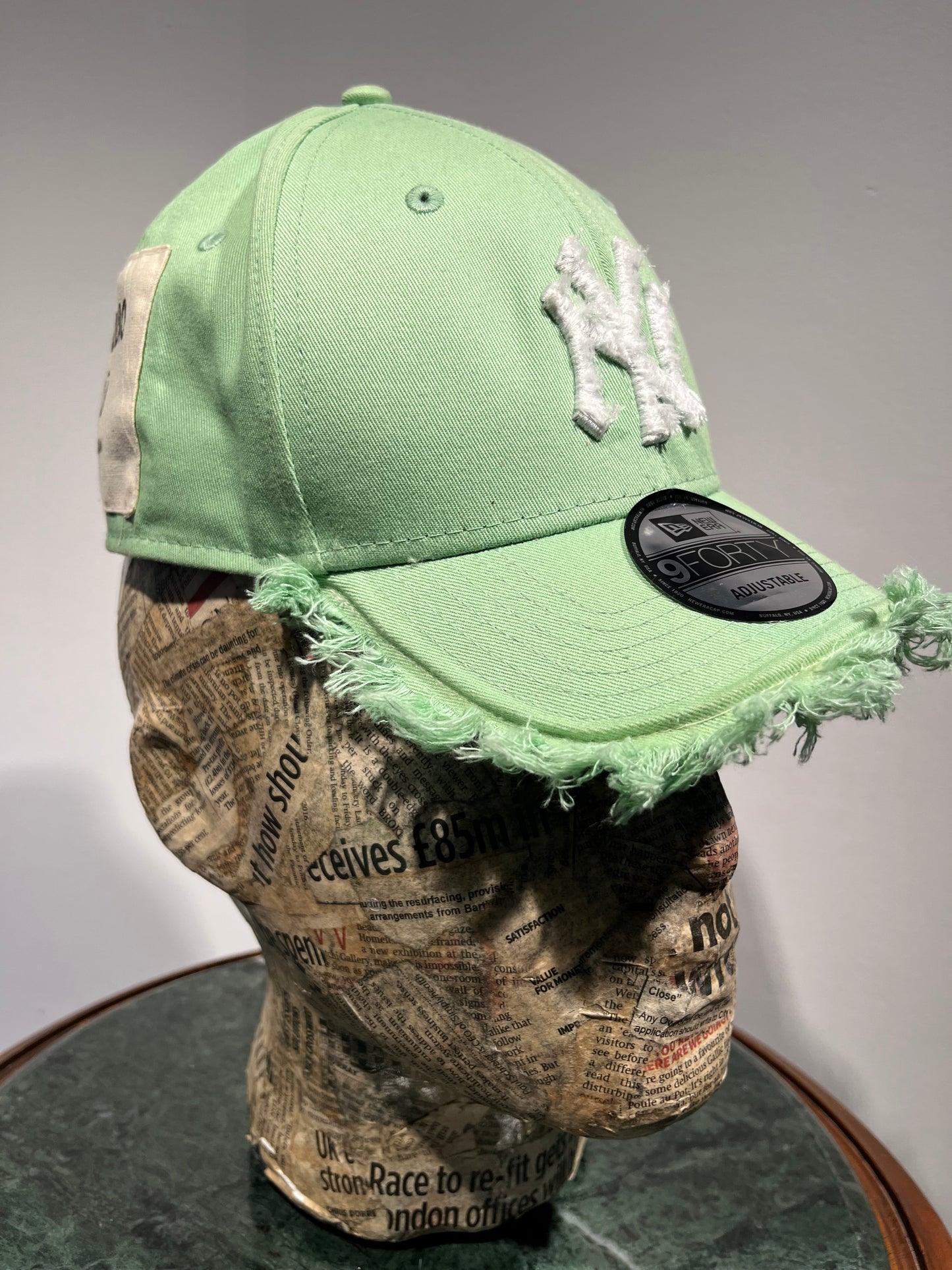 ARTISANAL CURVED BRIM CAP (Adjustable)