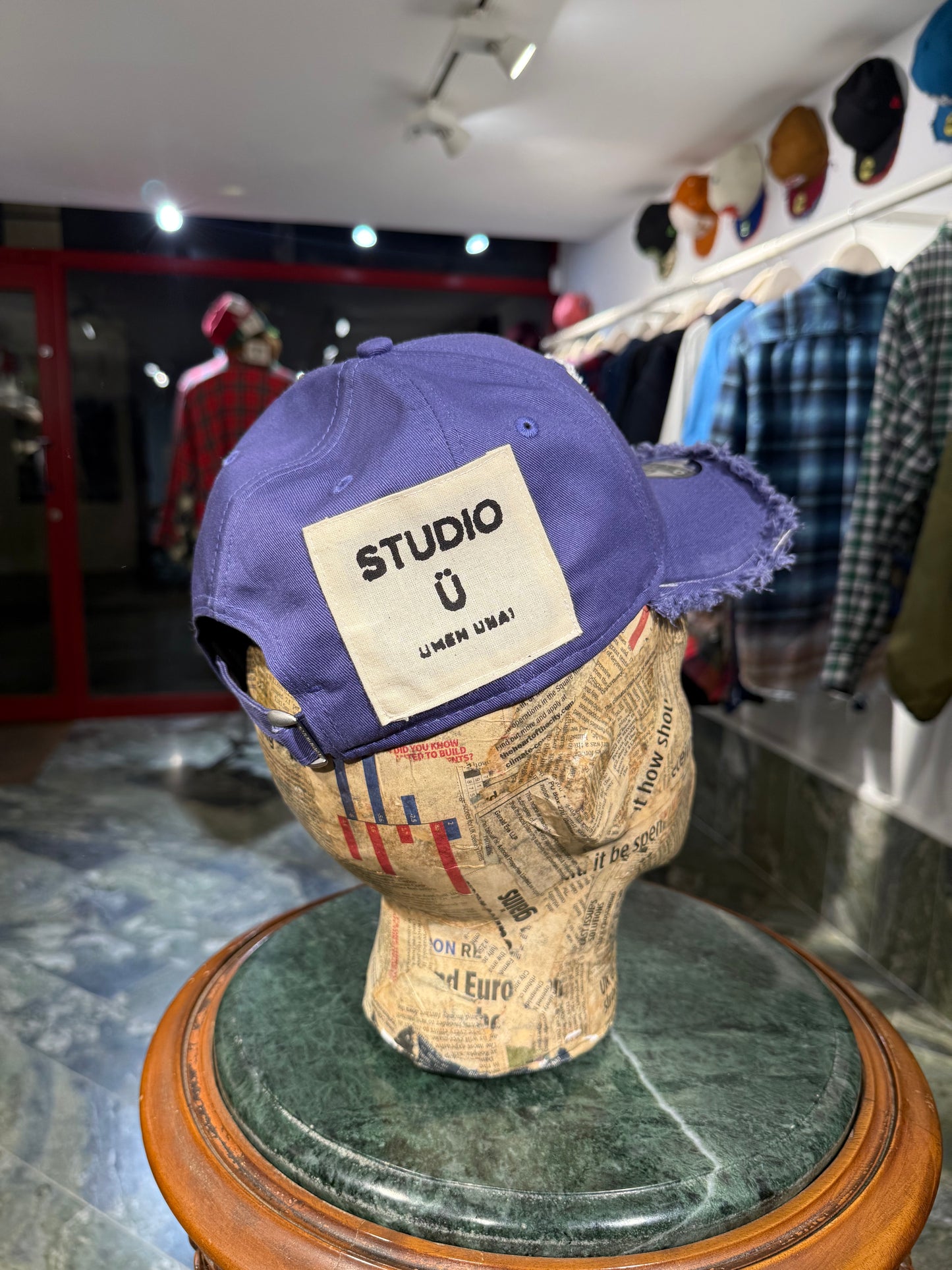 ARTISANAL CURVED BRIM CAP (Adjustable)