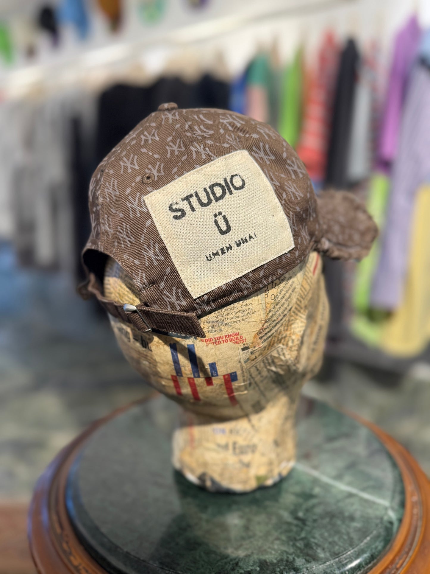 ARTISANAL CURVED BRIM CAP (Adjustable)