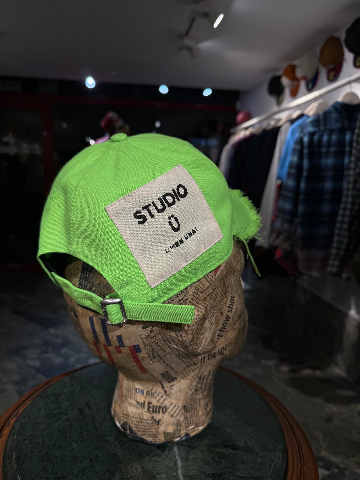 ARTISANAL CURVED BRIM CAP (Adjustable)