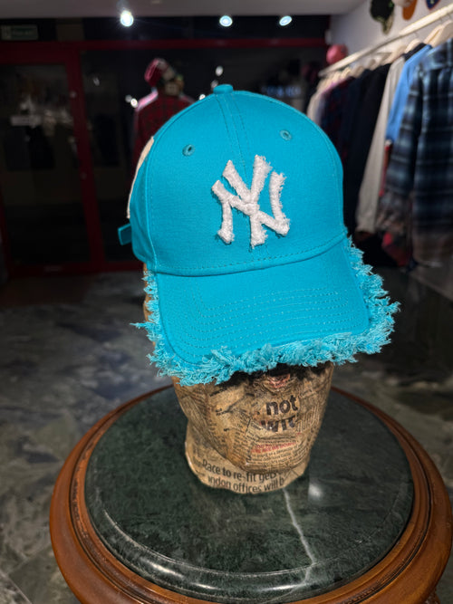 ARTISANAL CURVED BRIM CAP (Adjustable)