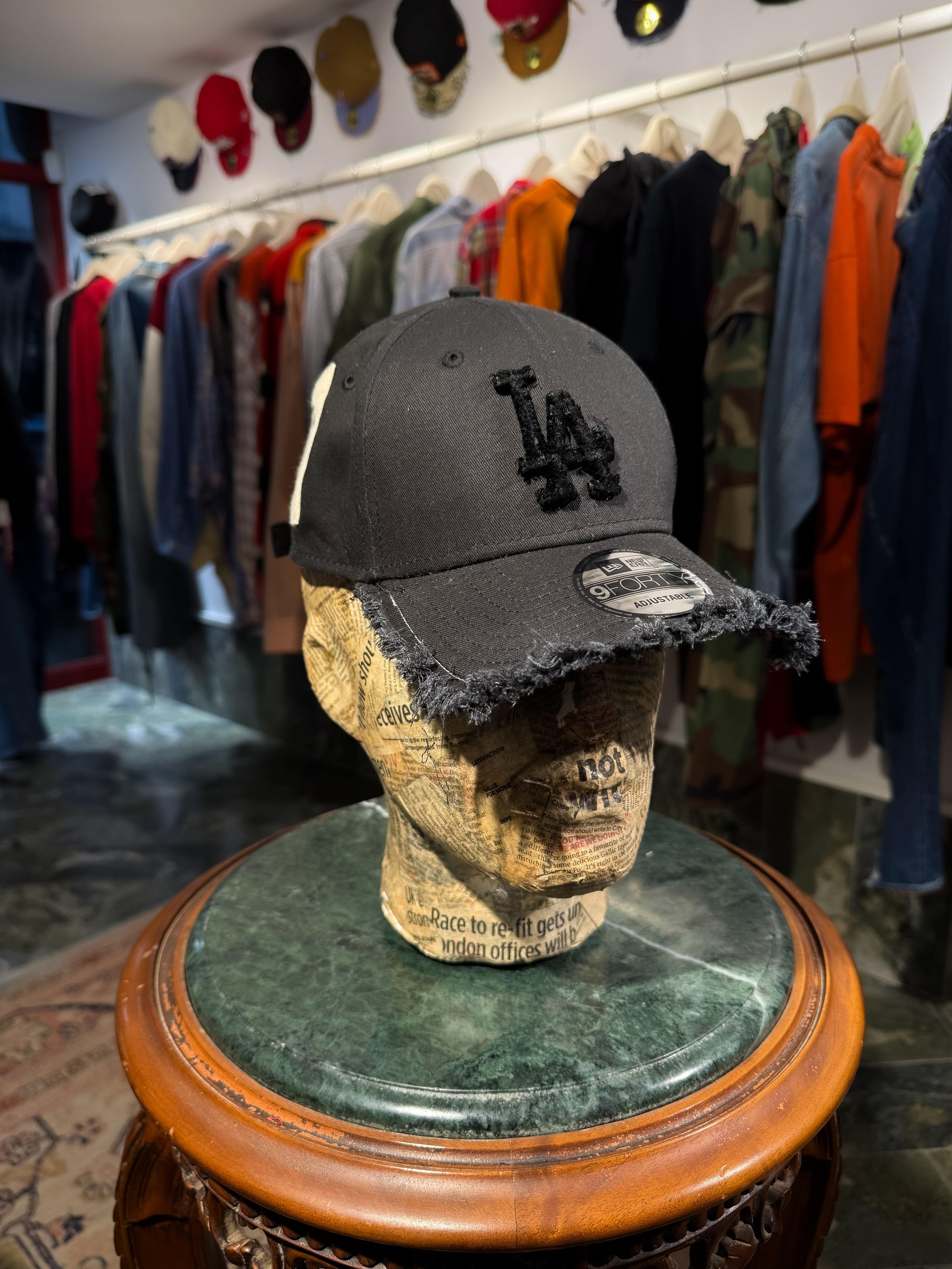 ARTISANAL CURVED BRIM CAP (Adjustable)