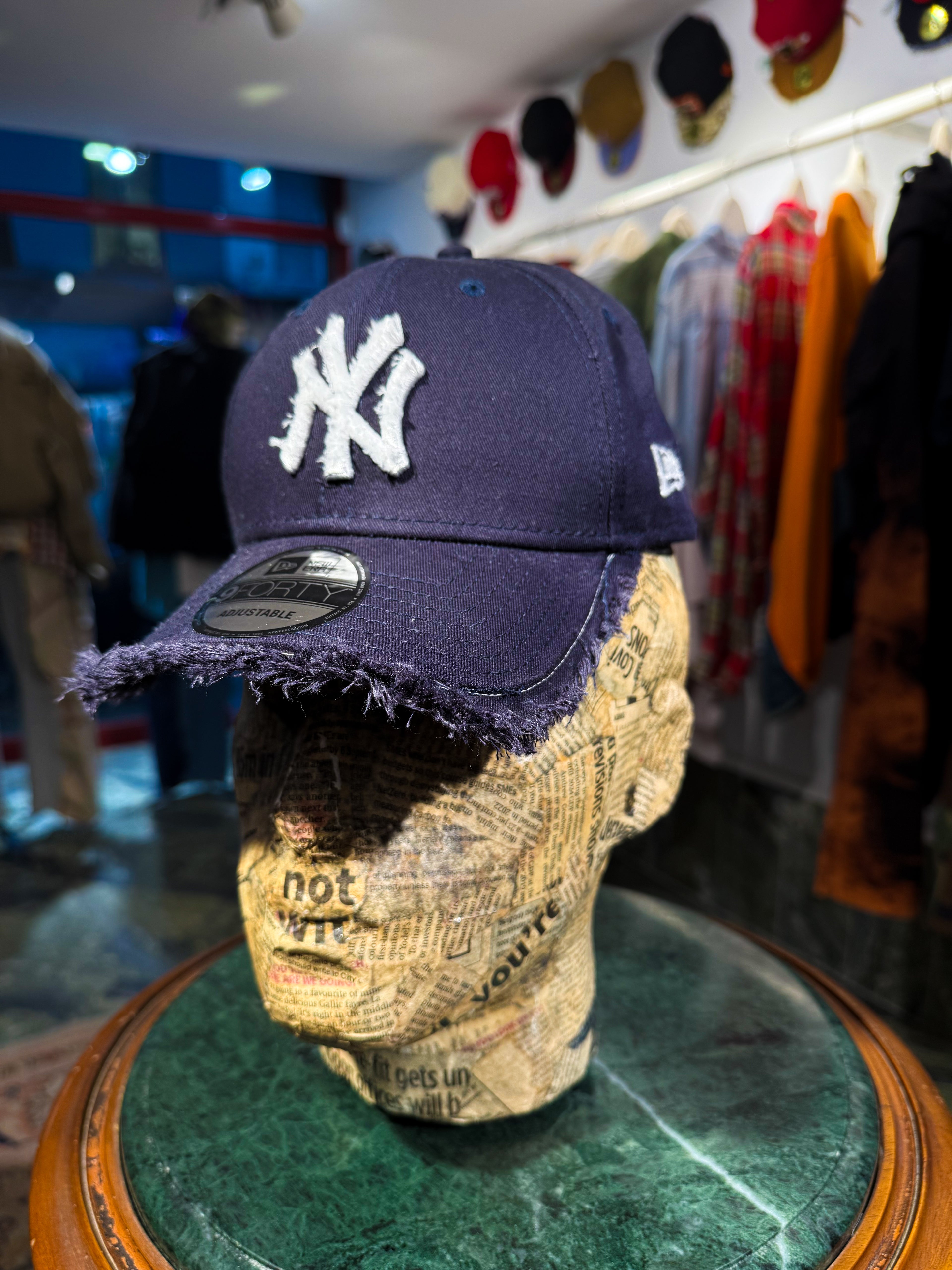 ARTISANAL CURVED BRIM CAP (Adjustable)