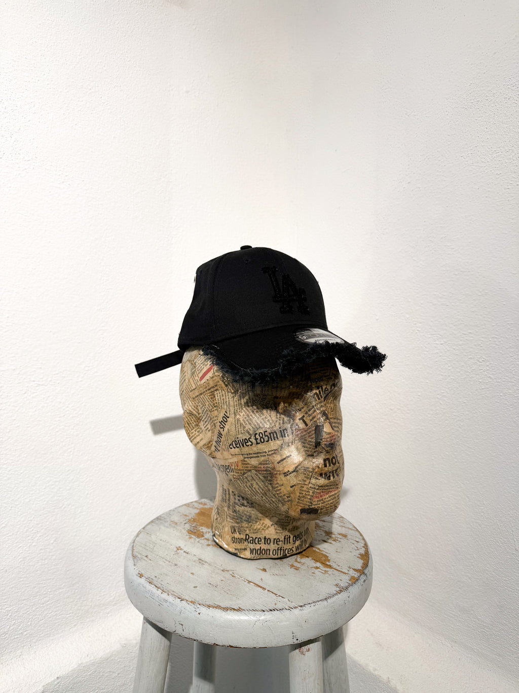 ARTISANAL CURVED BRIM CAP (Adjustable)