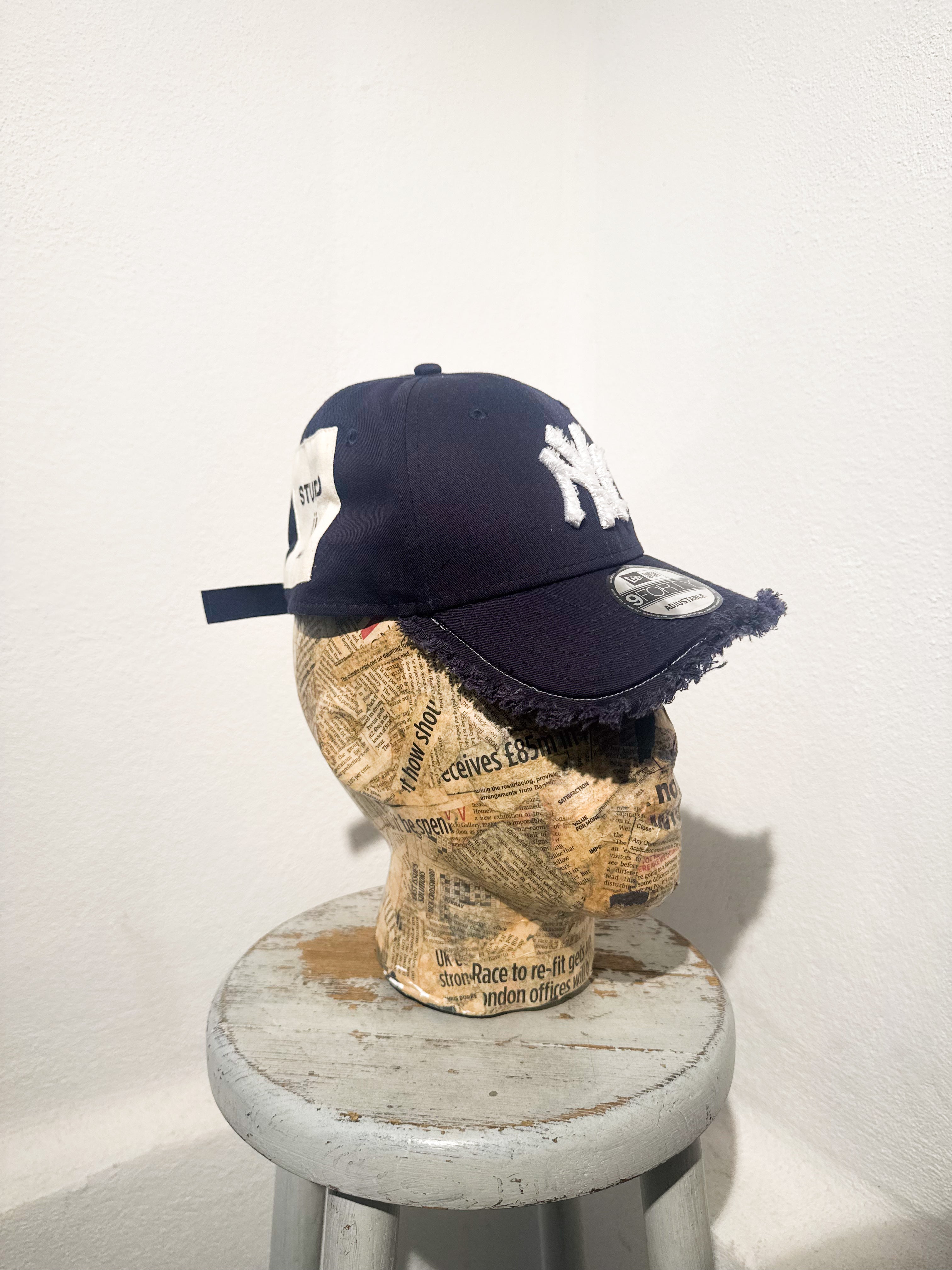 ARTISANAL CURVED BRIM CAP (Adjustable)