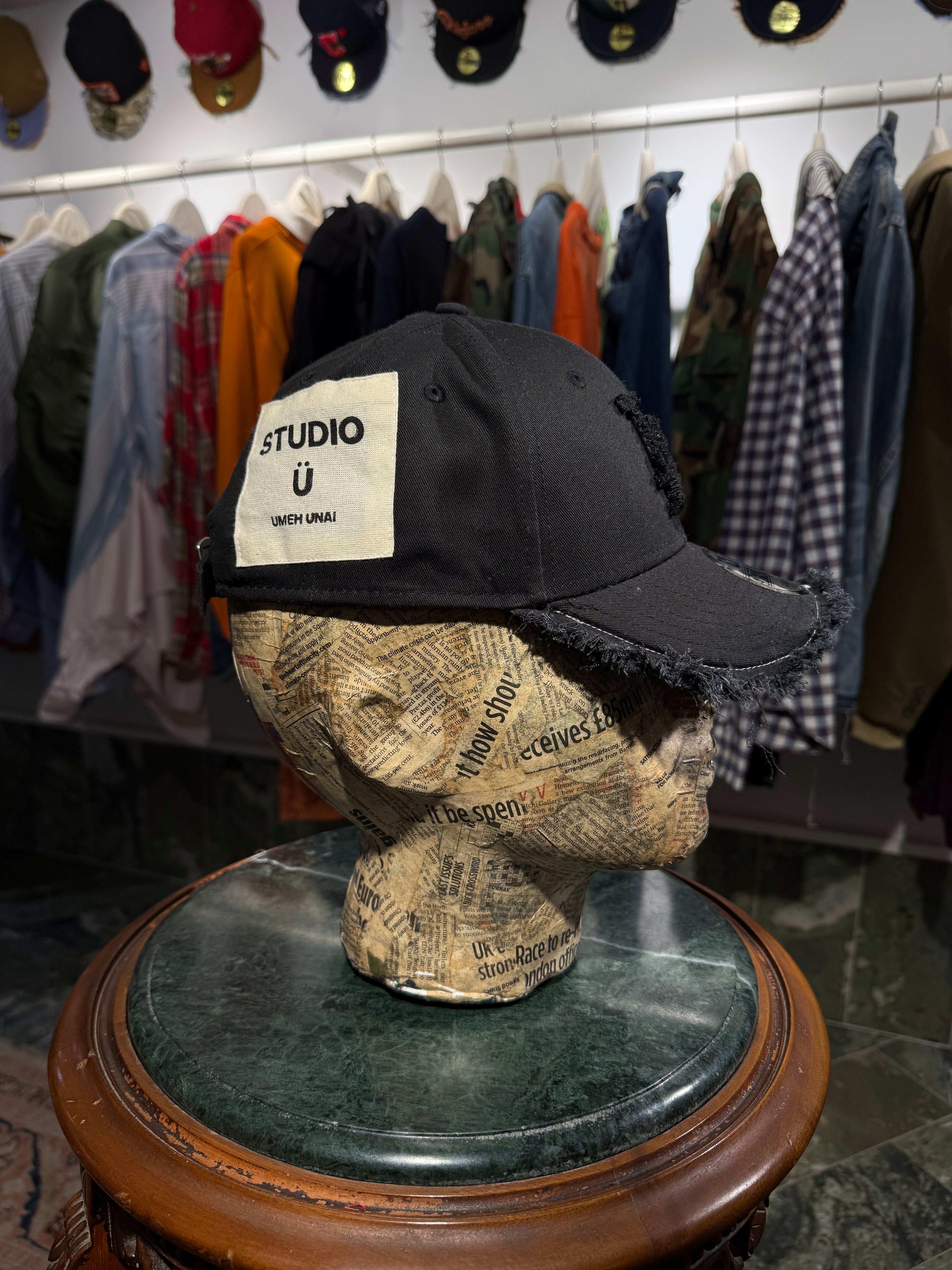 ARTISANAL CURVED BRIM CAP (Adjustable)