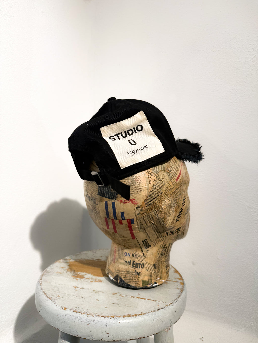 ARTISANAL CURVED BRIM CAP (Adjustable)