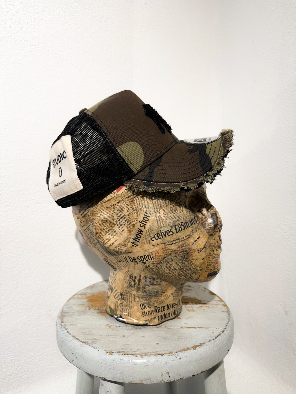 ARTISANAL CURVED BRIM CAP (Adjustable)