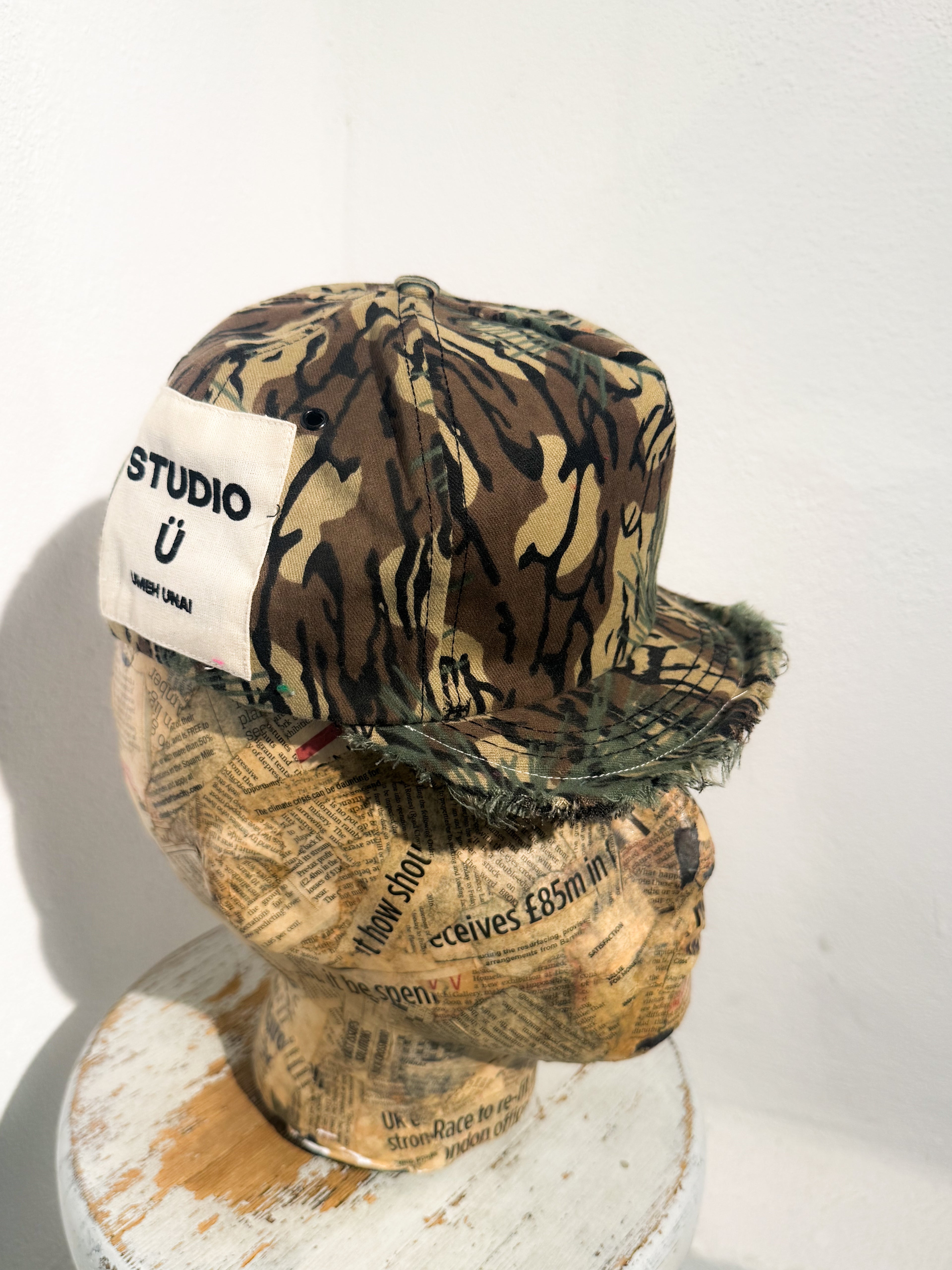 ARTISANAL CURVED MINI BRIM CAP (Adjustable)