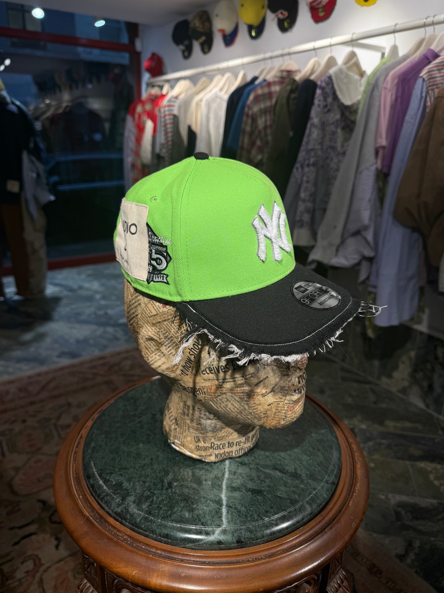 ARTISANAL CURVED BRIM CAP (Adjustable)