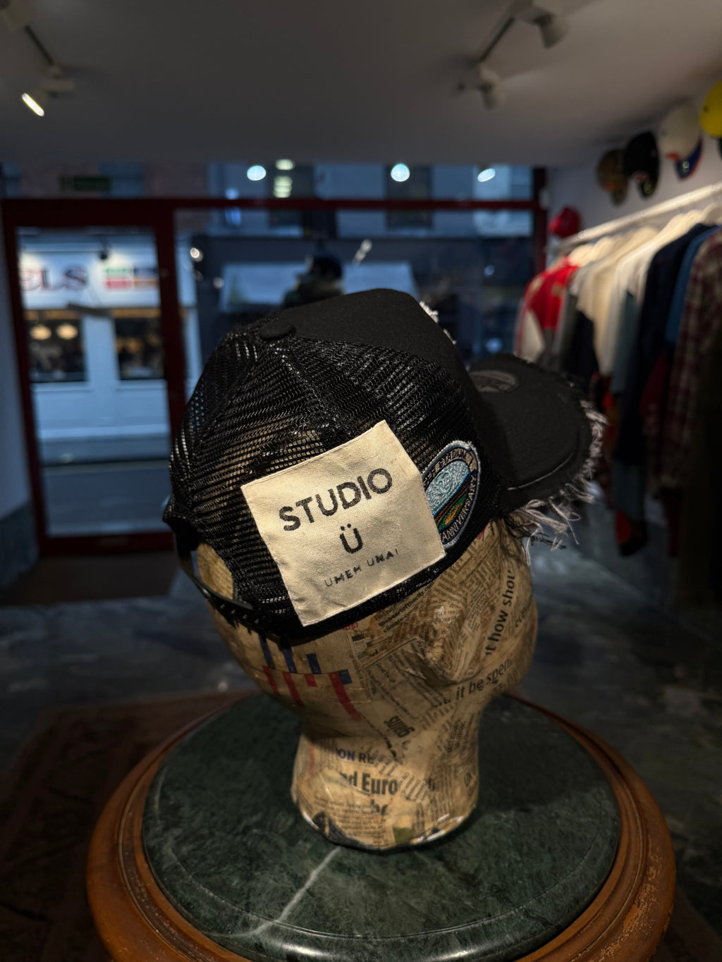 ARTISANAL CURVED BRIM CAP (Adjustable)