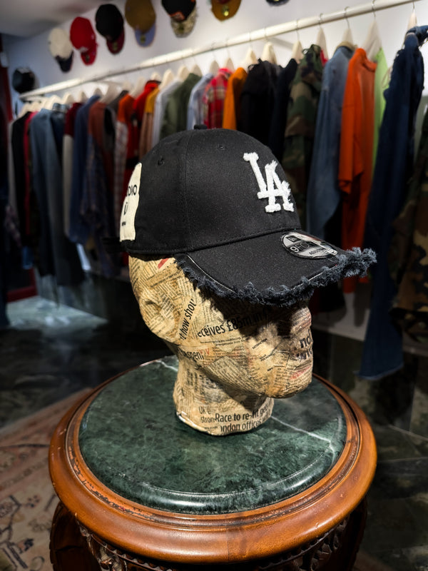 ARTISANAL CURVED BRIM CAP (Adjustable)