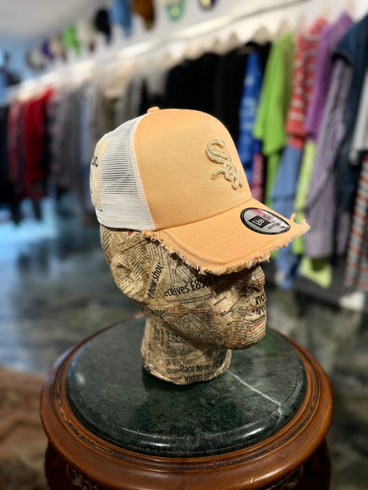ARTISANAL CURVED BRIM CAP (Adjustable)