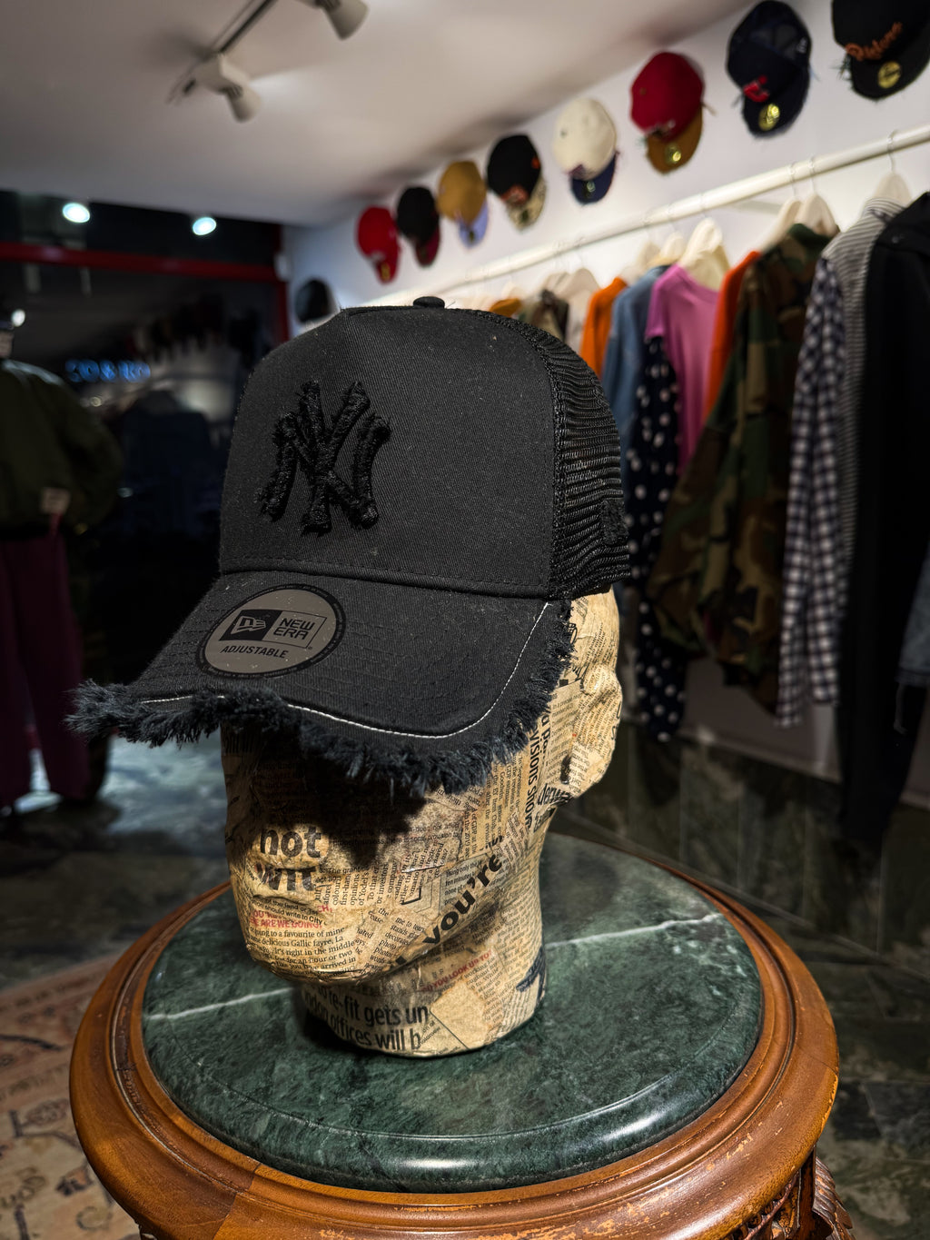 ARTISANAL CURVED BRIM CAP (Adjustable)