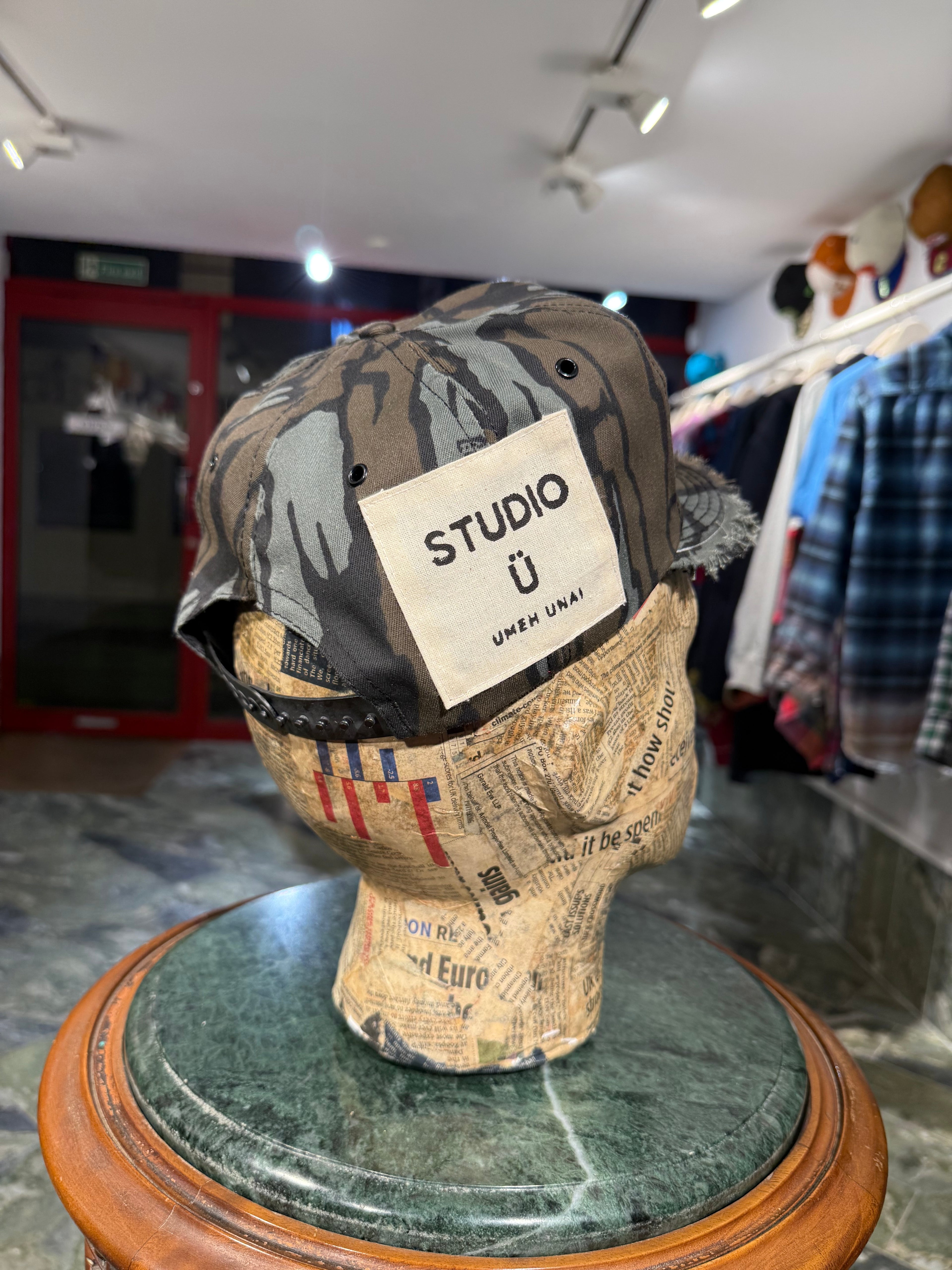 ARTISANAL CURVED MINI BRIM CAP (Adjustable)