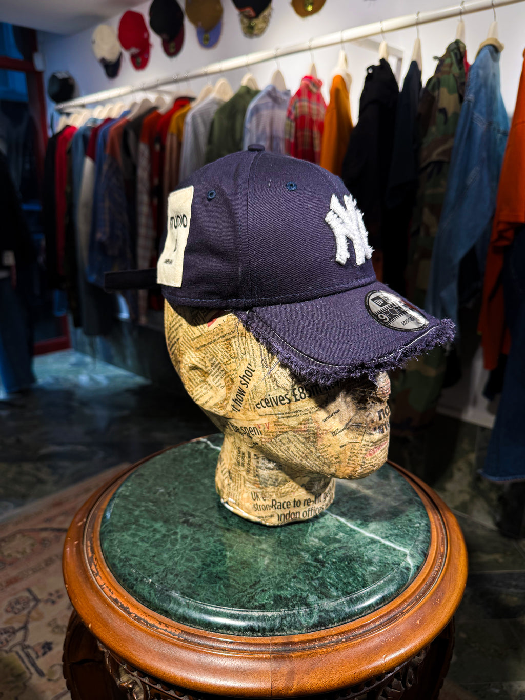 ARTISANAL CURVED BRIM CAP (Adjustable)