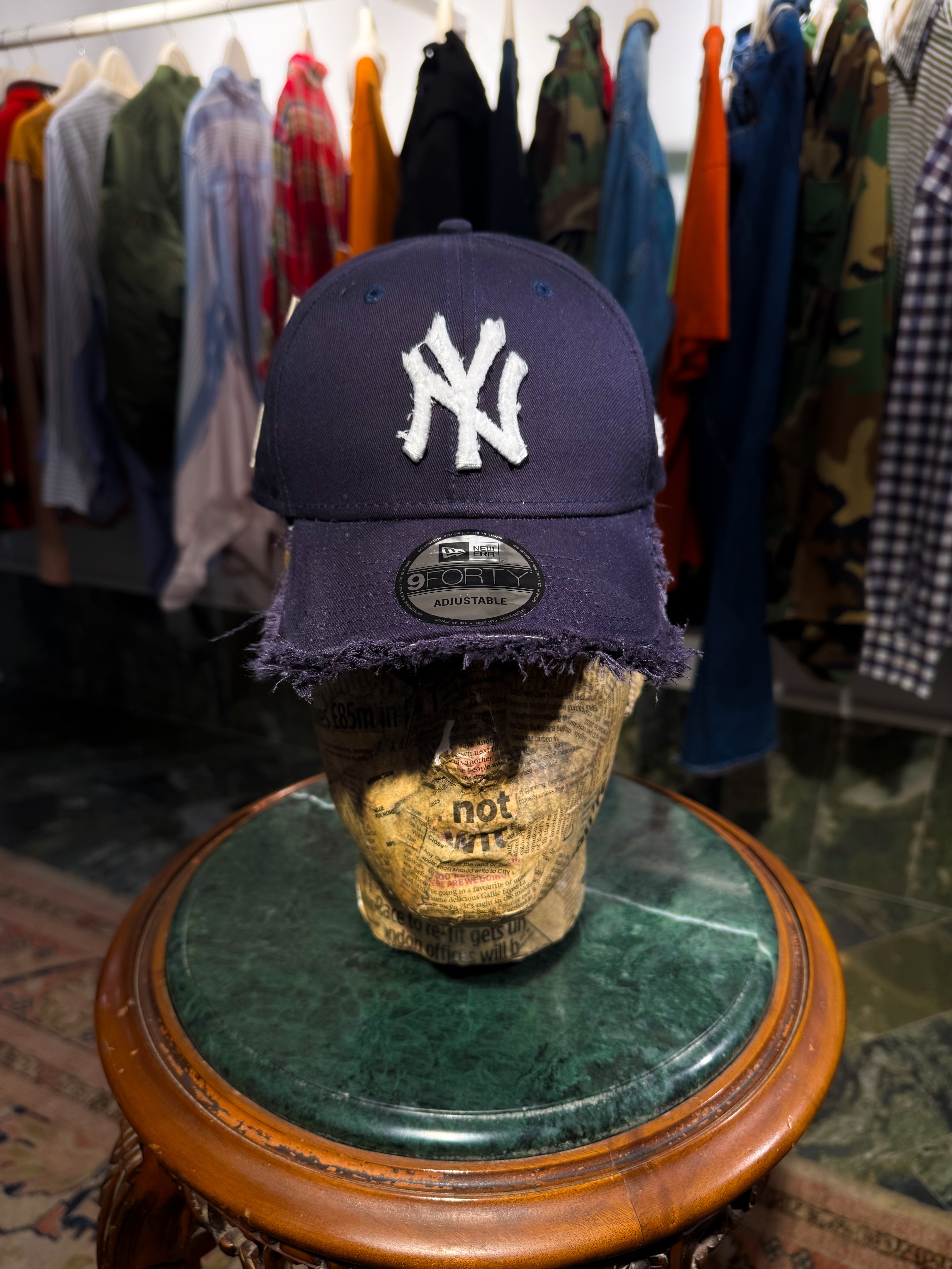 ARTISANAL CURVED BRIM CAP (Adjustable)