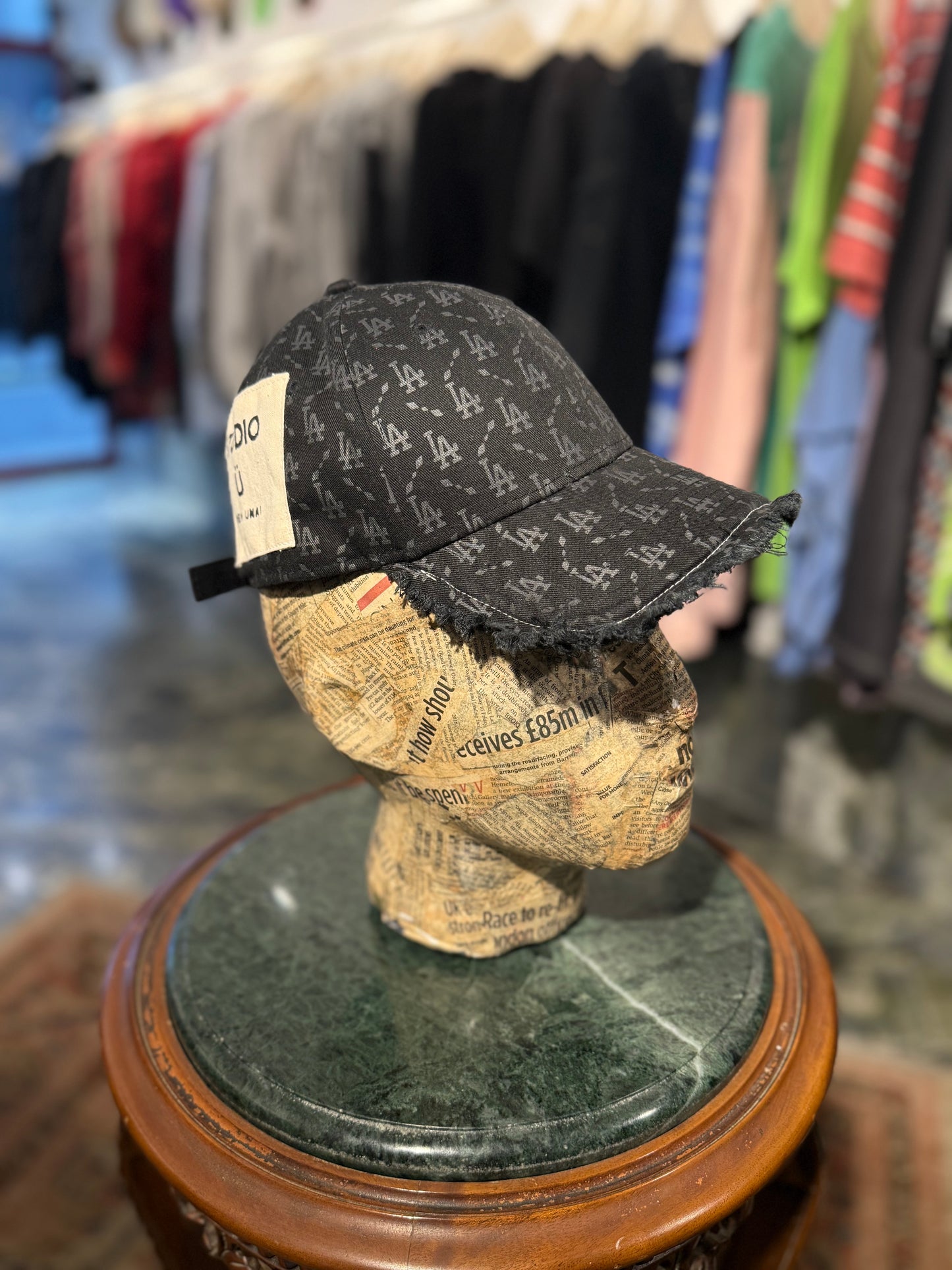 ARTISANAL CURVED BRIM CAP (Adjustable)