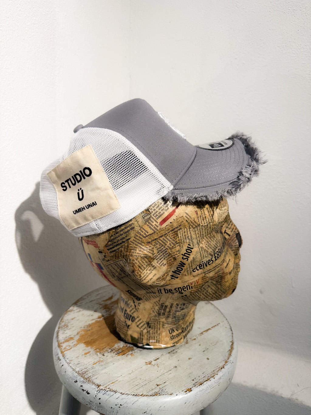 ARTISANAL CURVED BRIM CAP (Adjustable)