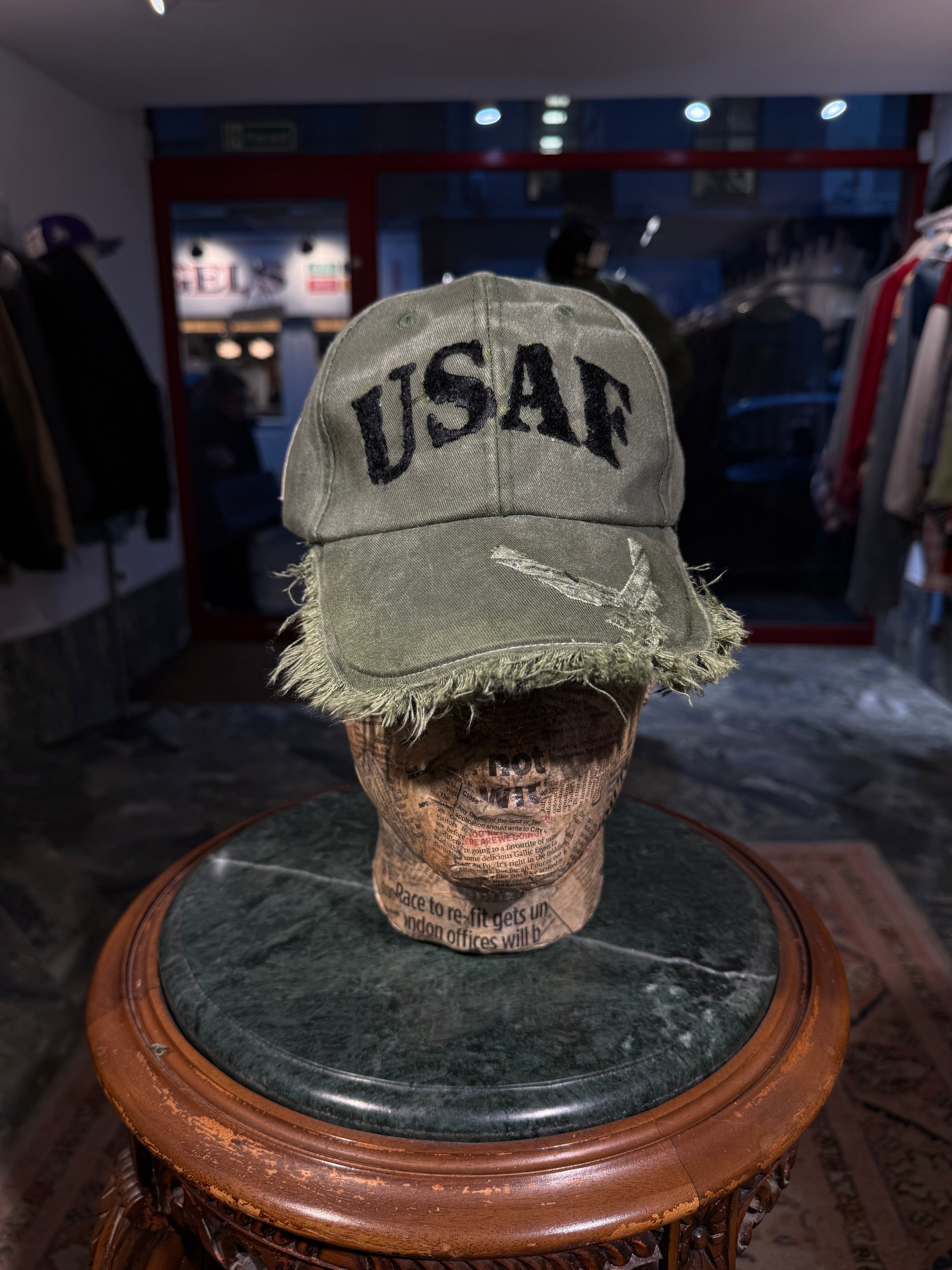 ARTISANAL CURVED BRIM CAP (Adjustable)