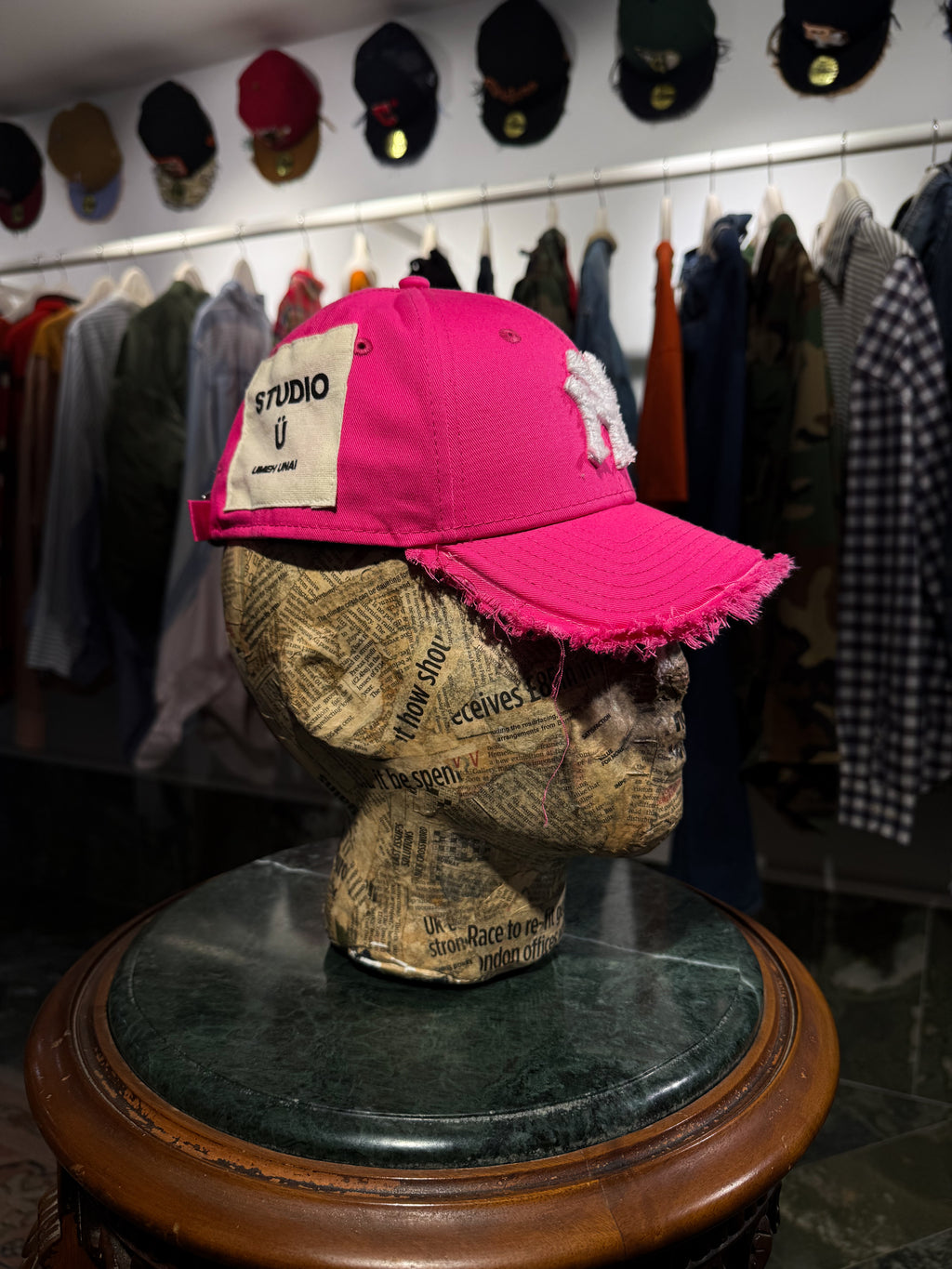 ARTISANAL CURVED BRIM CAP (Adjustable)