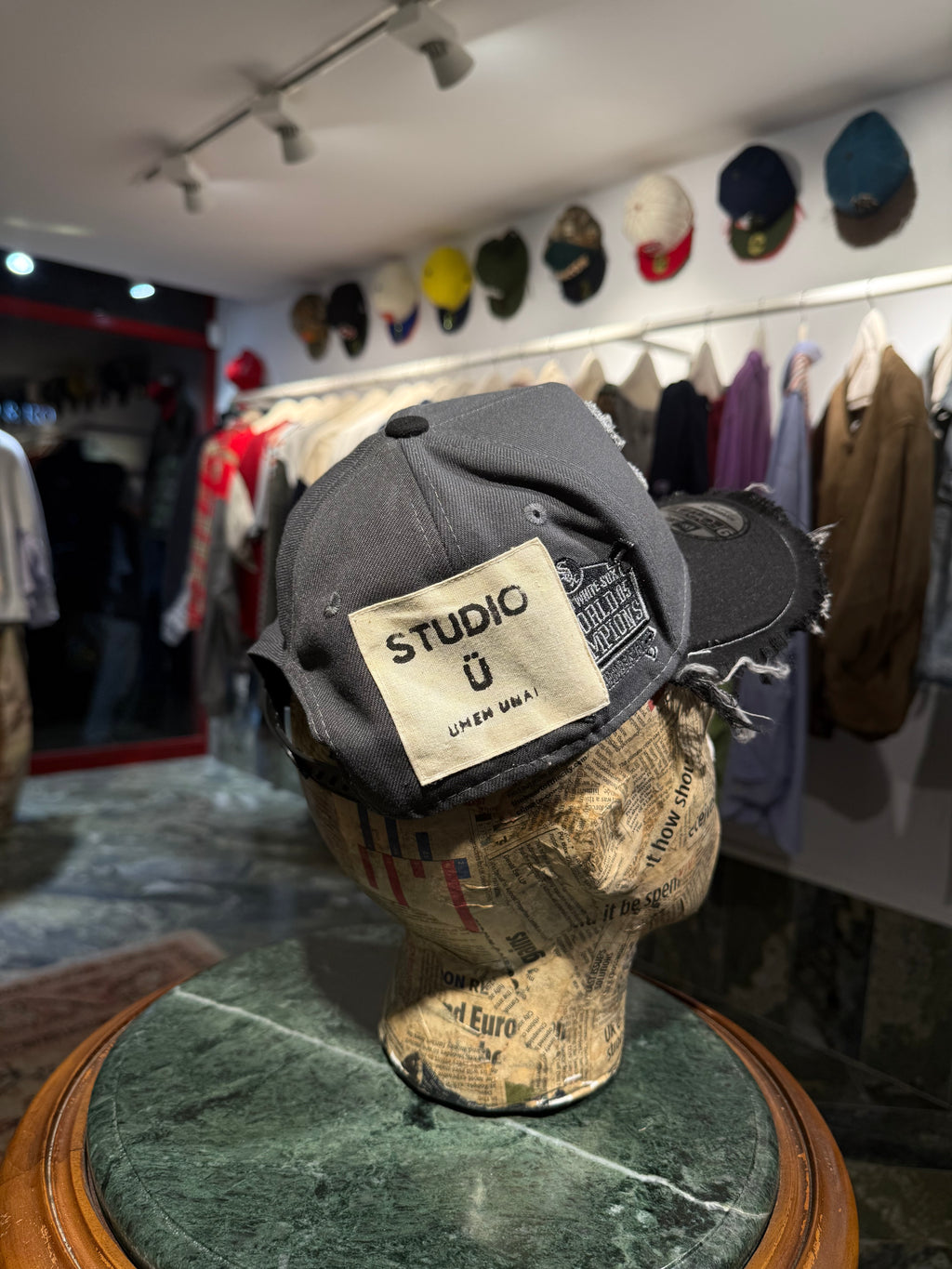 ARTISANAL CURVED BRIM CAP (Adjustable)