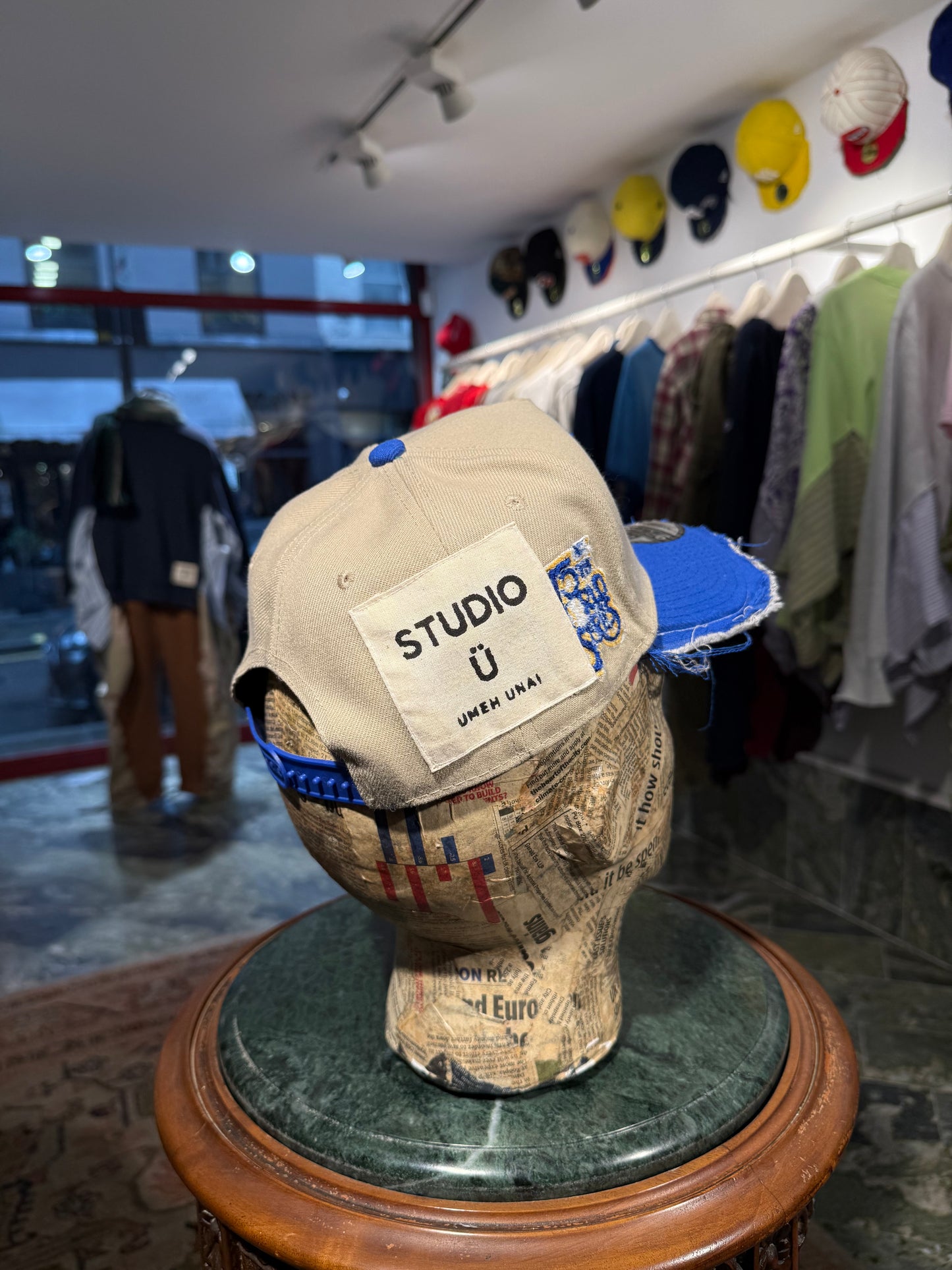 ARTISANAL CURVED BRIM CAP (Adjustable)