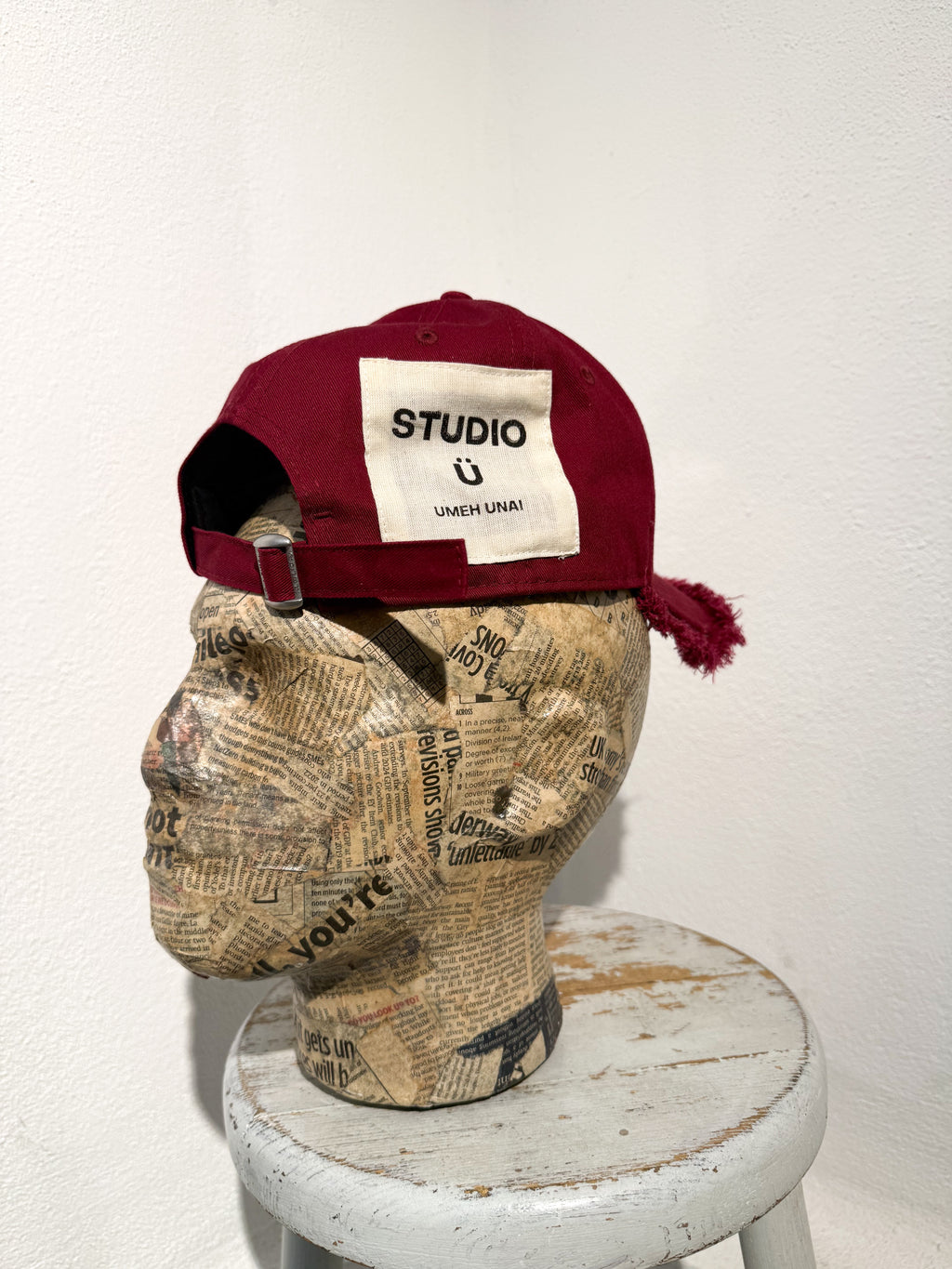 ARTISANAL CURVED BRIM CAP (Adjustable)