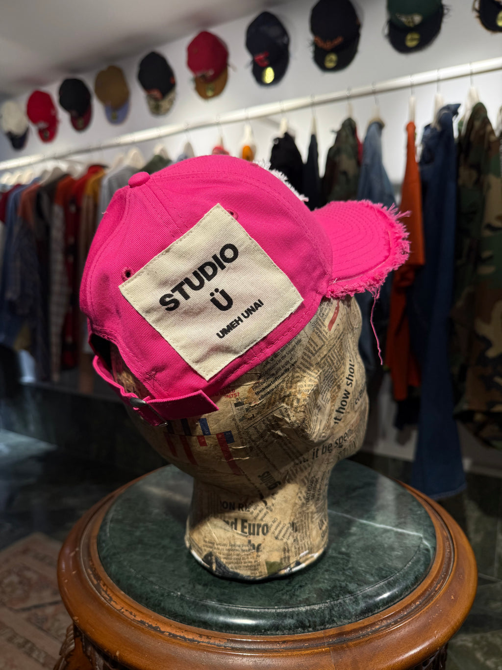 ARTISANAL CURVED BRIM CAP (Adjustable)