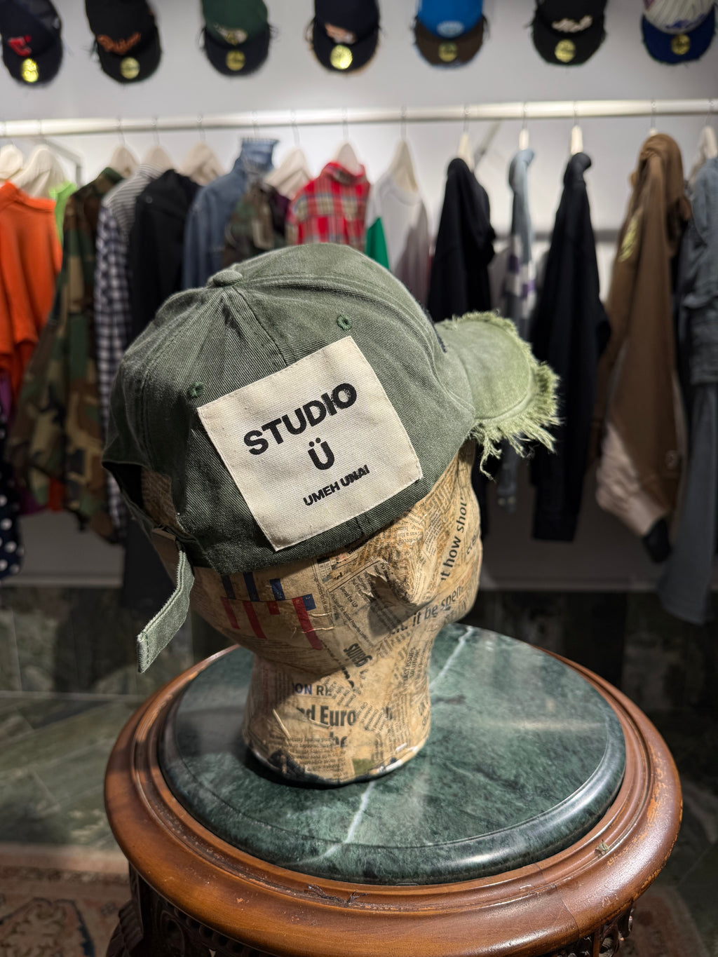 ARTISANAL CURVED BRIM CAP (Adjustable)