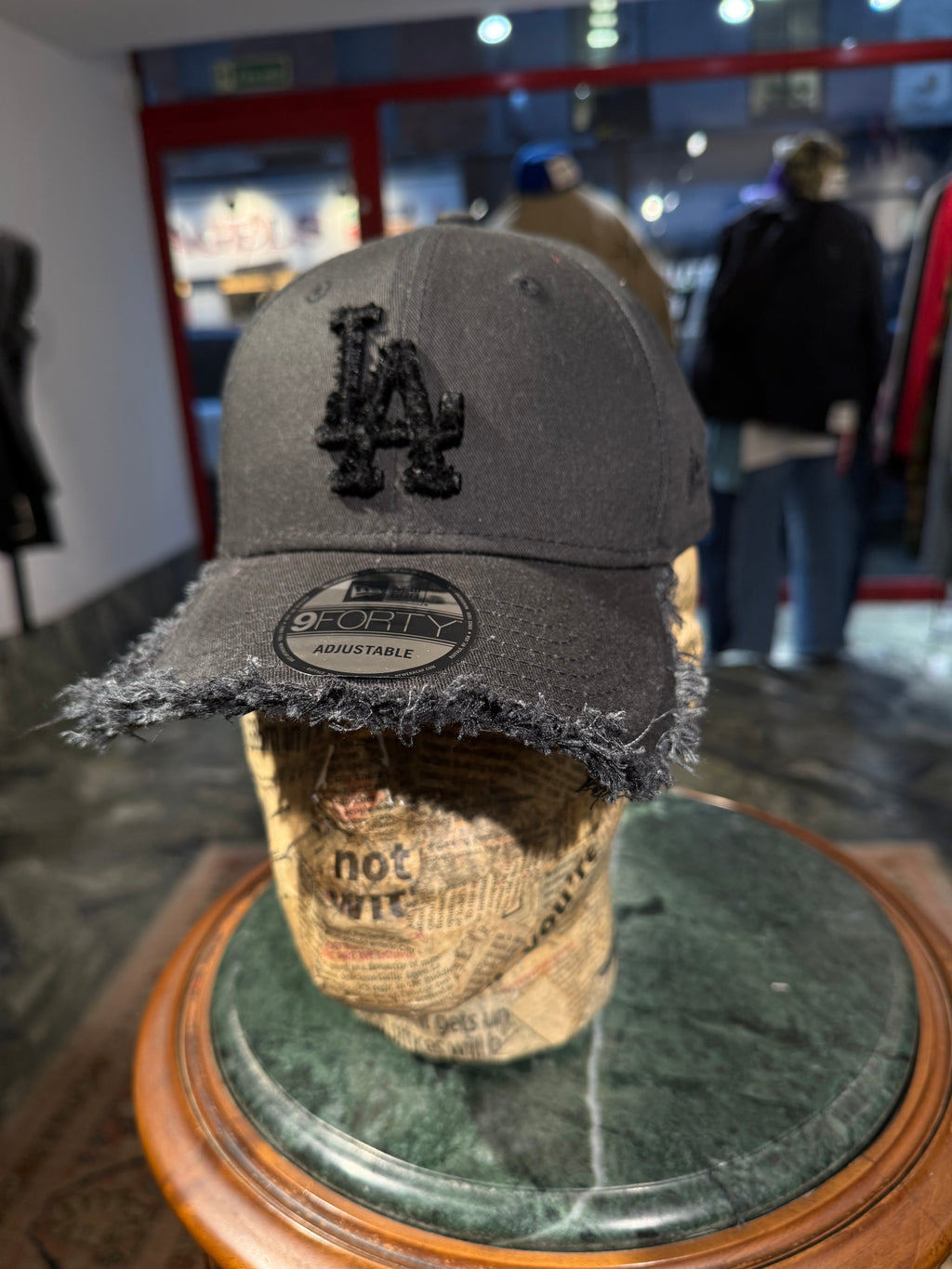 ARTISANAL CURVED BRIM CAP (Adjustable)