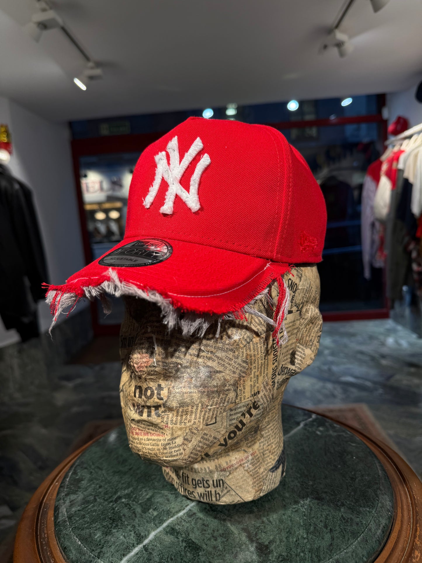 ARTISANAL CURVED BRIM CAP (Adjustable)