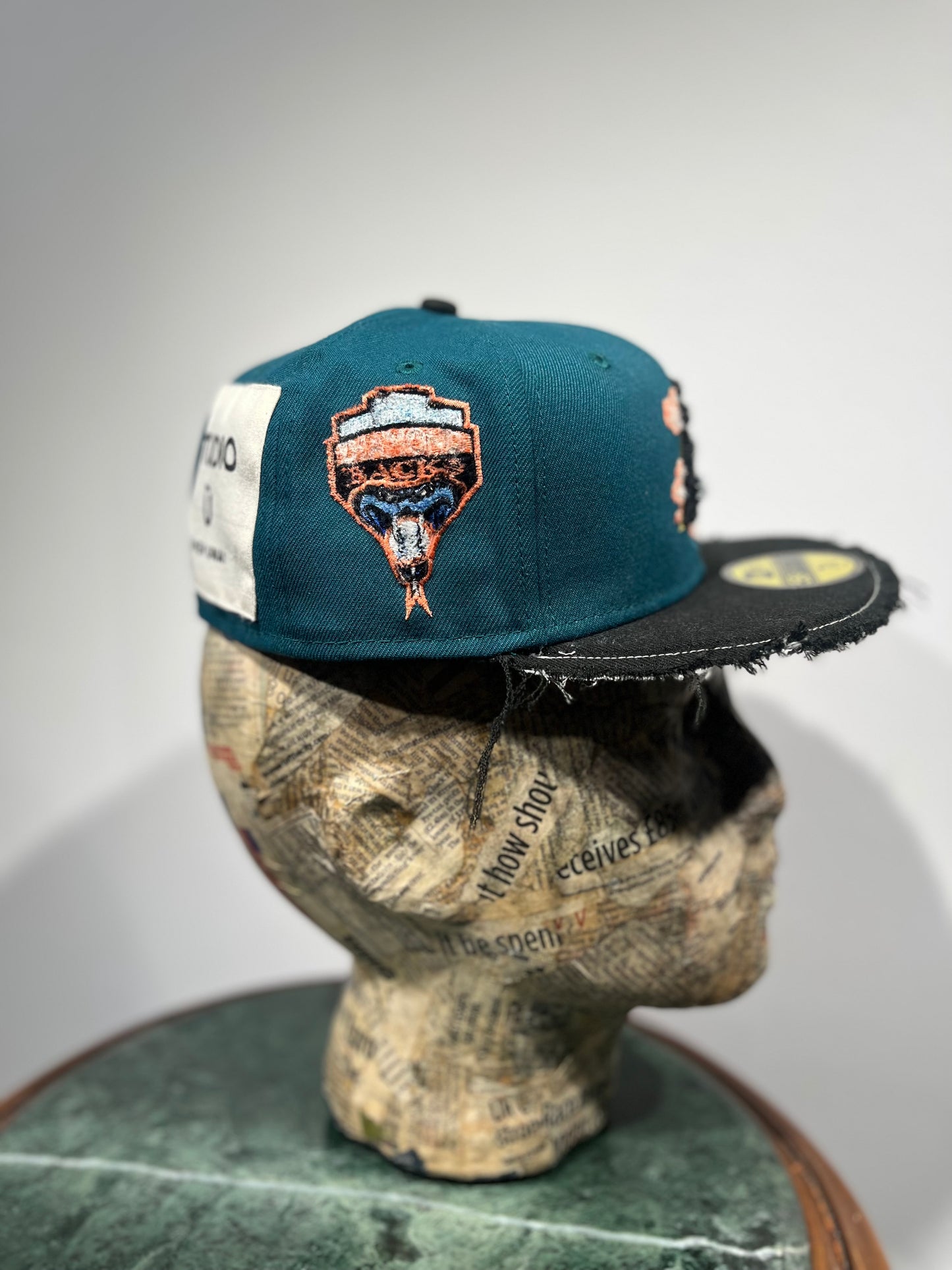 ARTISANAL FITTED CAP (7 1/4)