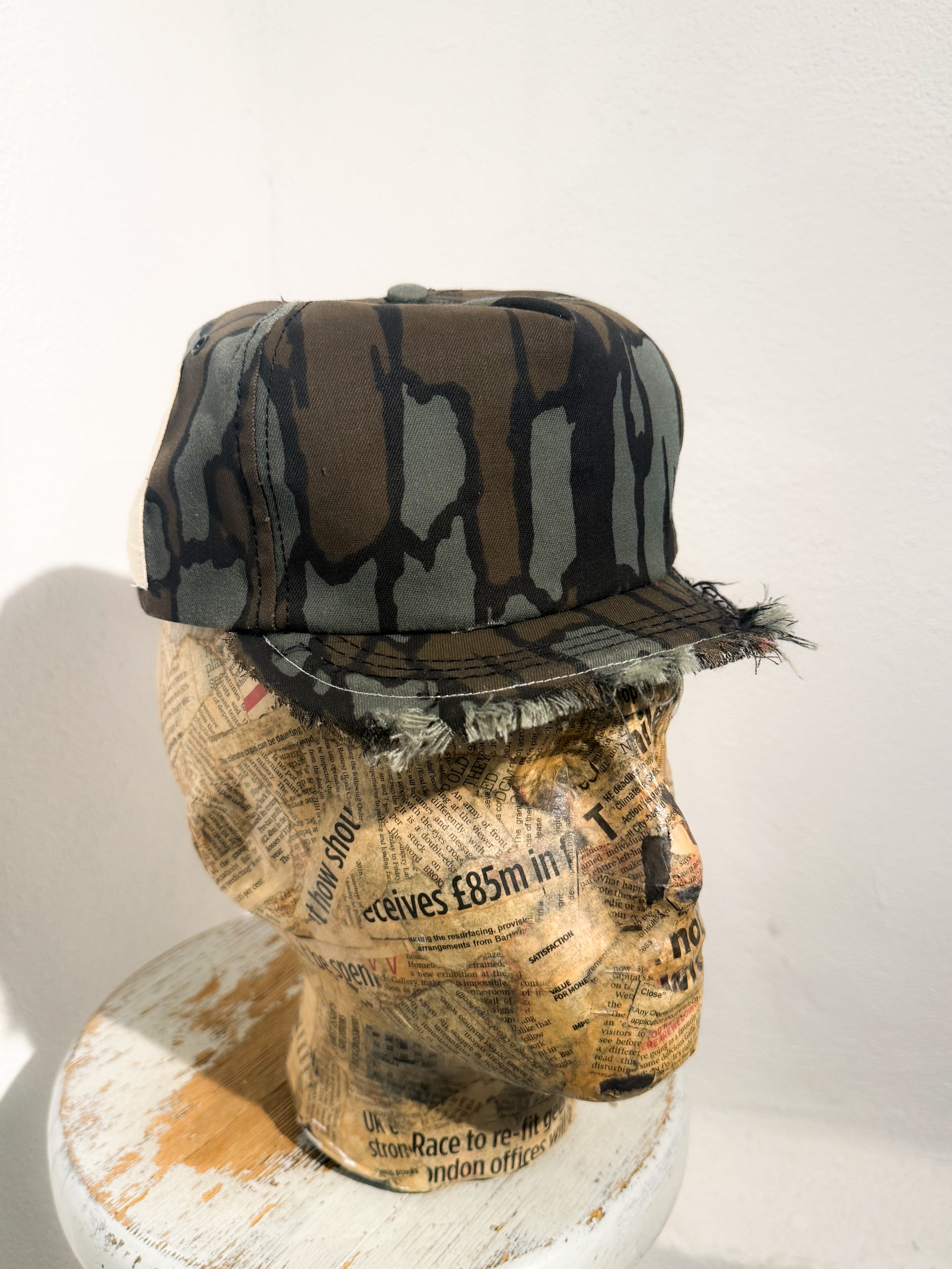 ARTISANAL CURVED MINI BRIM CAP (Adjustable)