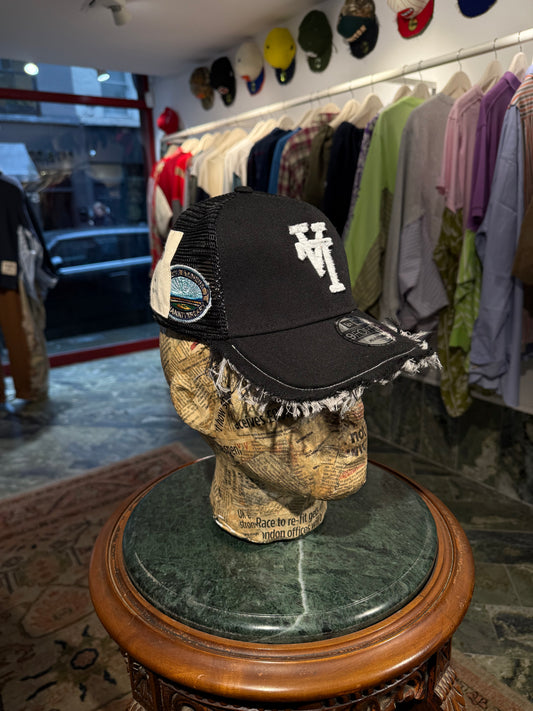 ARTISANAL CURVED BRIM CAP (Adjustable)