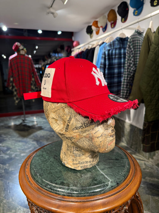 ARTISANAL CURVED BRIM CAP (Adjustable)