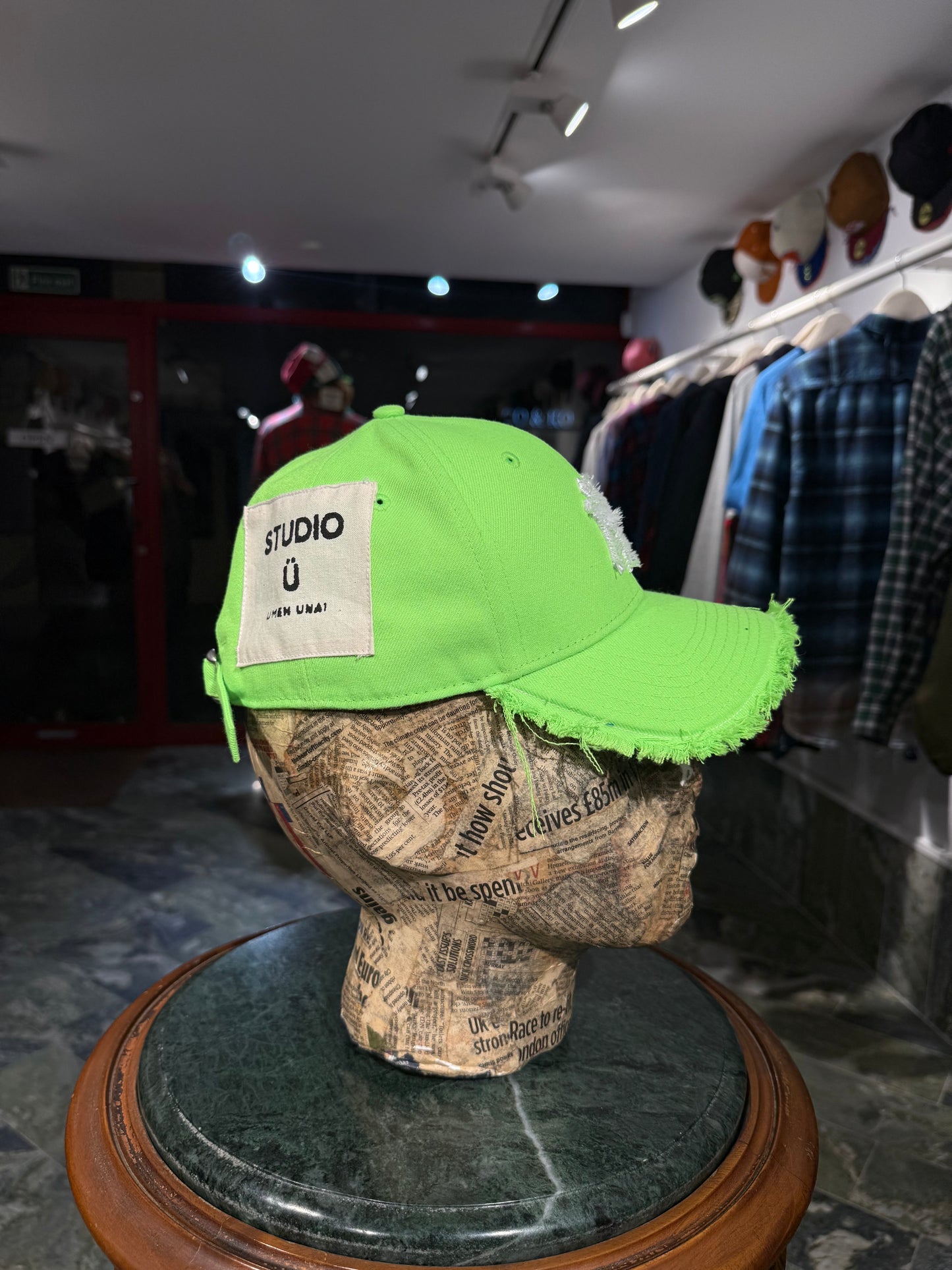 ARTISANAL CURVED BRIM CAP (Adjustable)