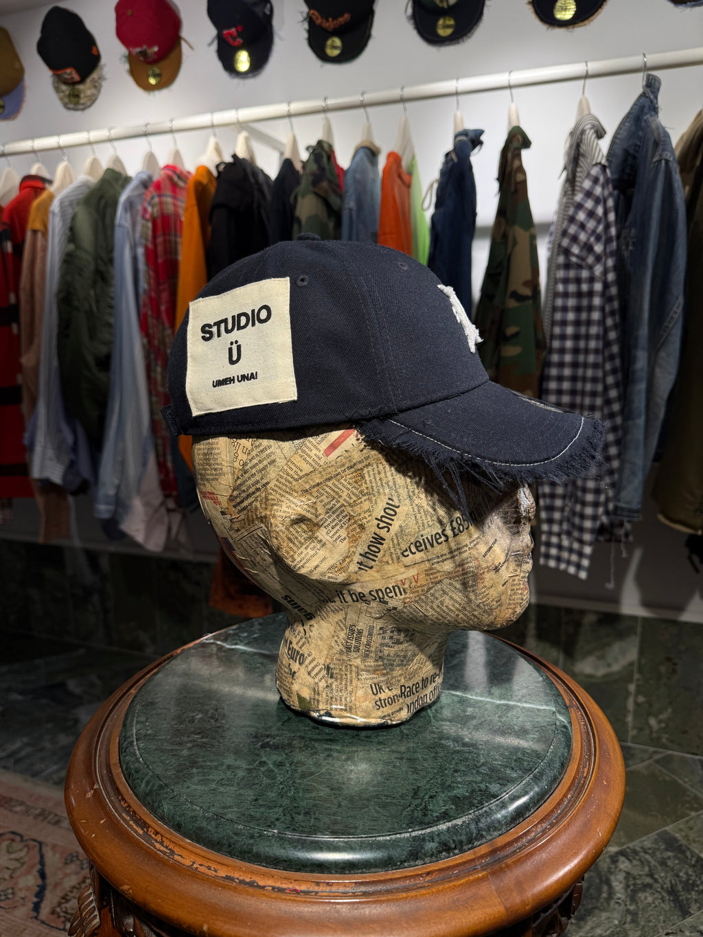 ARTISANAL CURVED BRIM CAP (Adjustable)