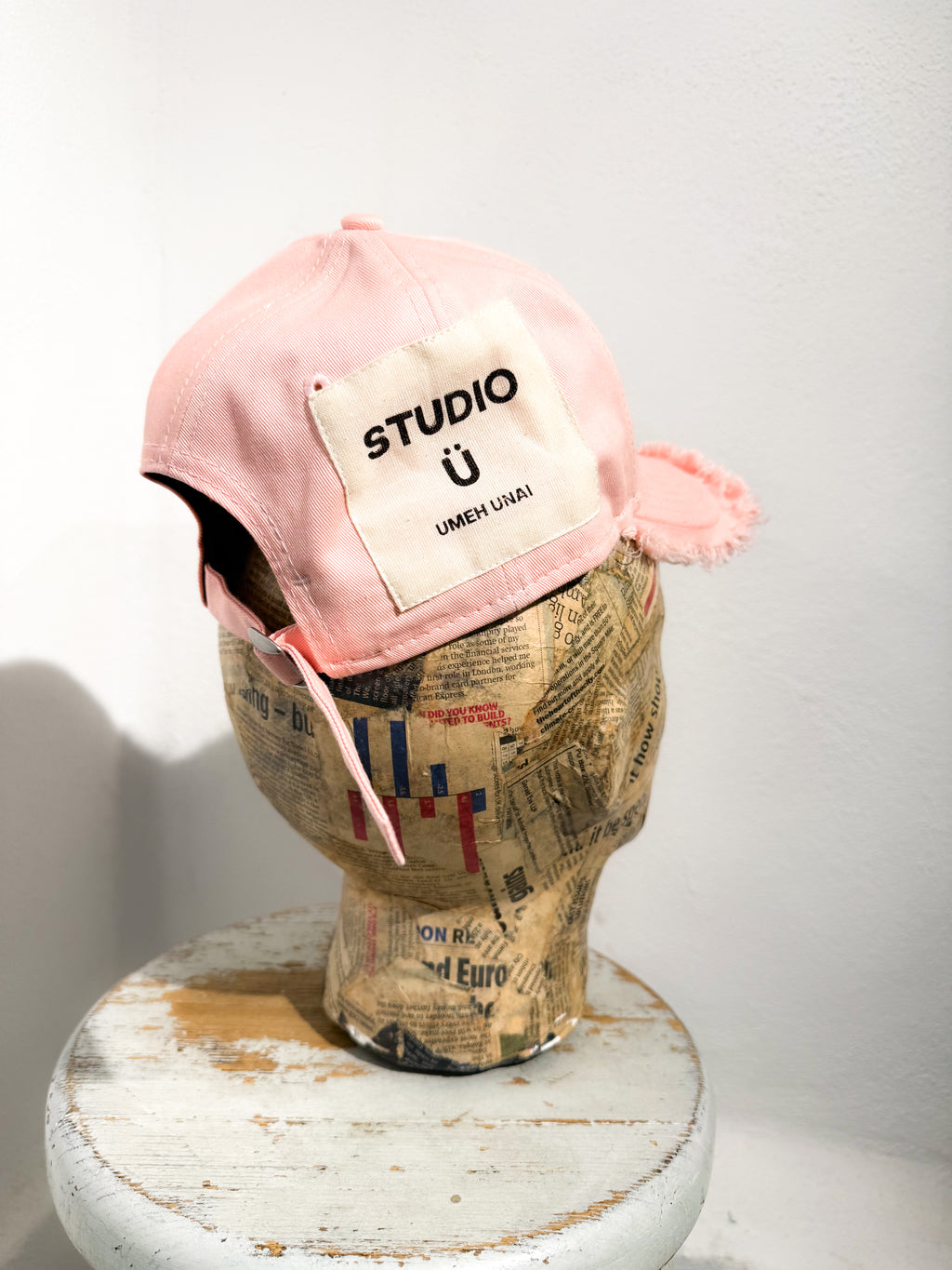 ARTISANAL CURVED BRIM CAP (Adjustable)