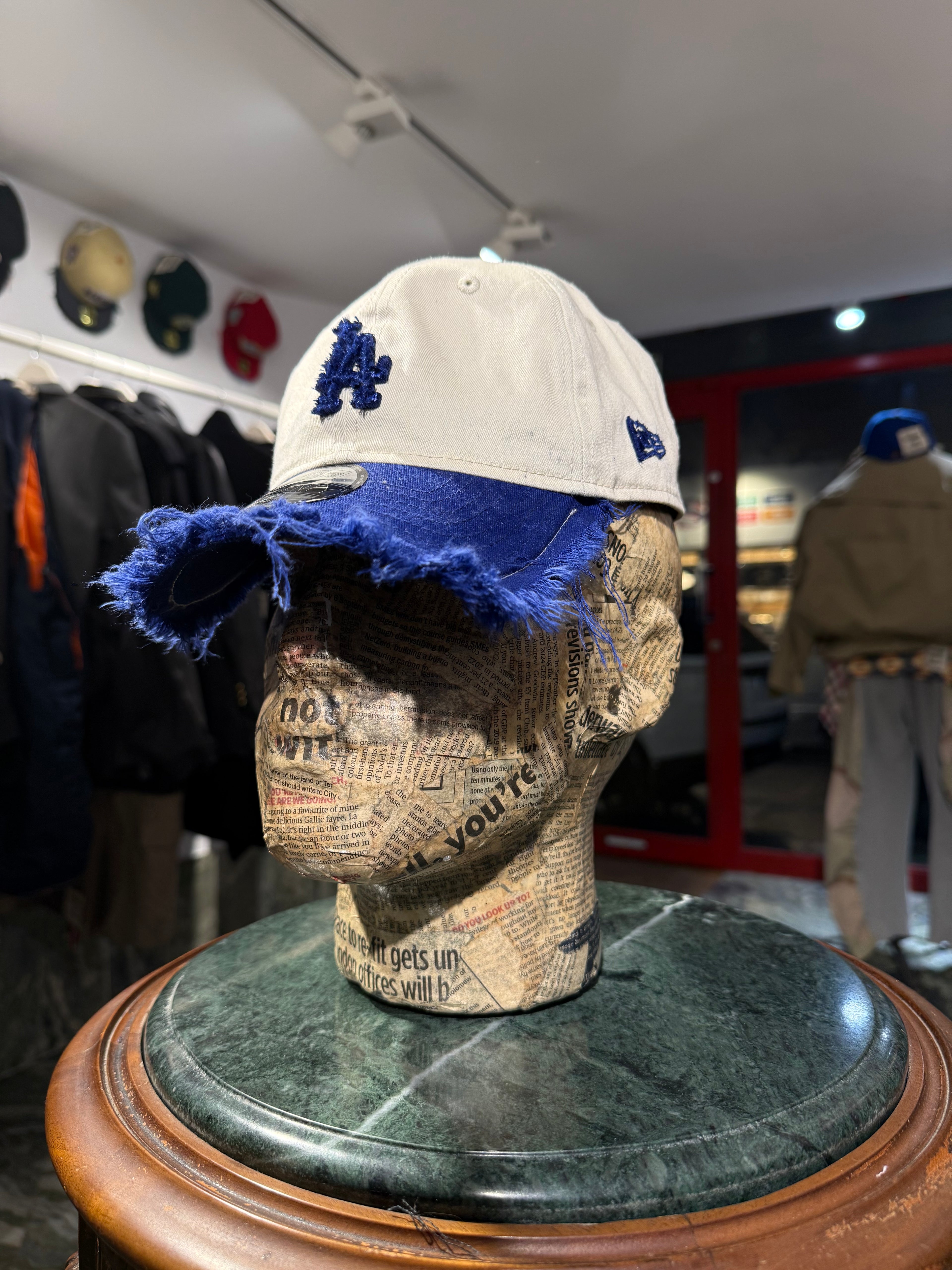 ARTISANAL CURVED BRIM CAP (Adjustable)