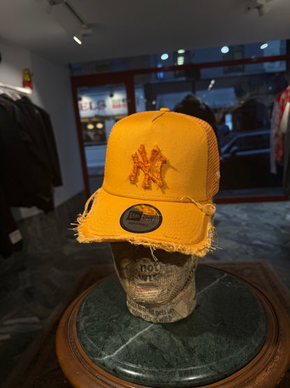 ARTISANAL CURVED BRIM CAP (Adjustable)