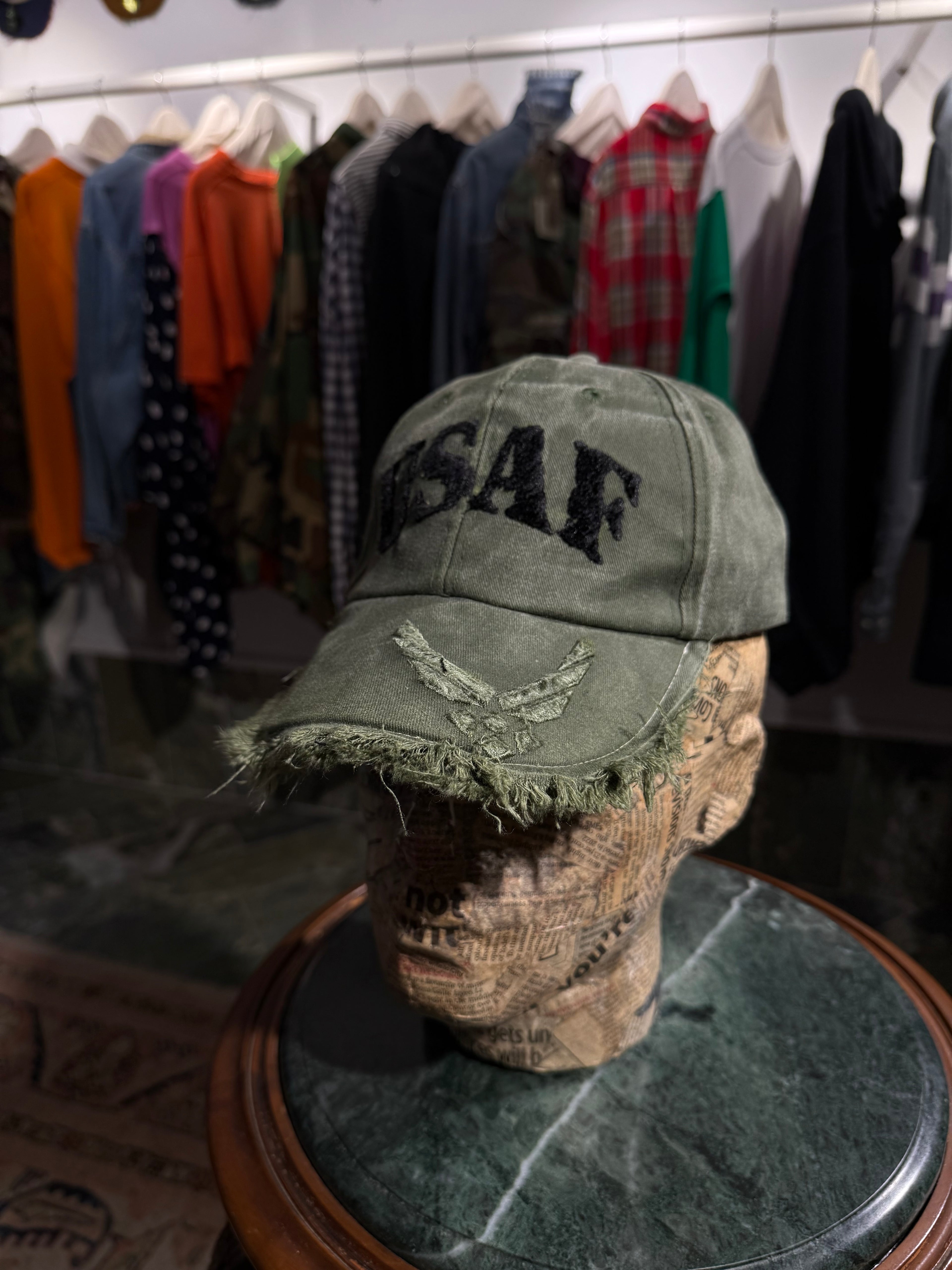 ARTISANAL CURVED BRIM CAP (Adjustable)