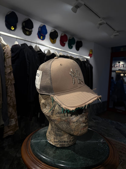 ARTISANAL CURVED BRIM CAP (Adjustable)