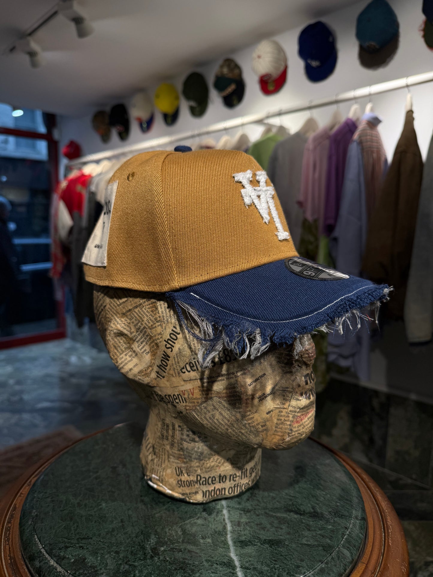 ARTISANAL CURVED BRIM CAP (Adjustable)