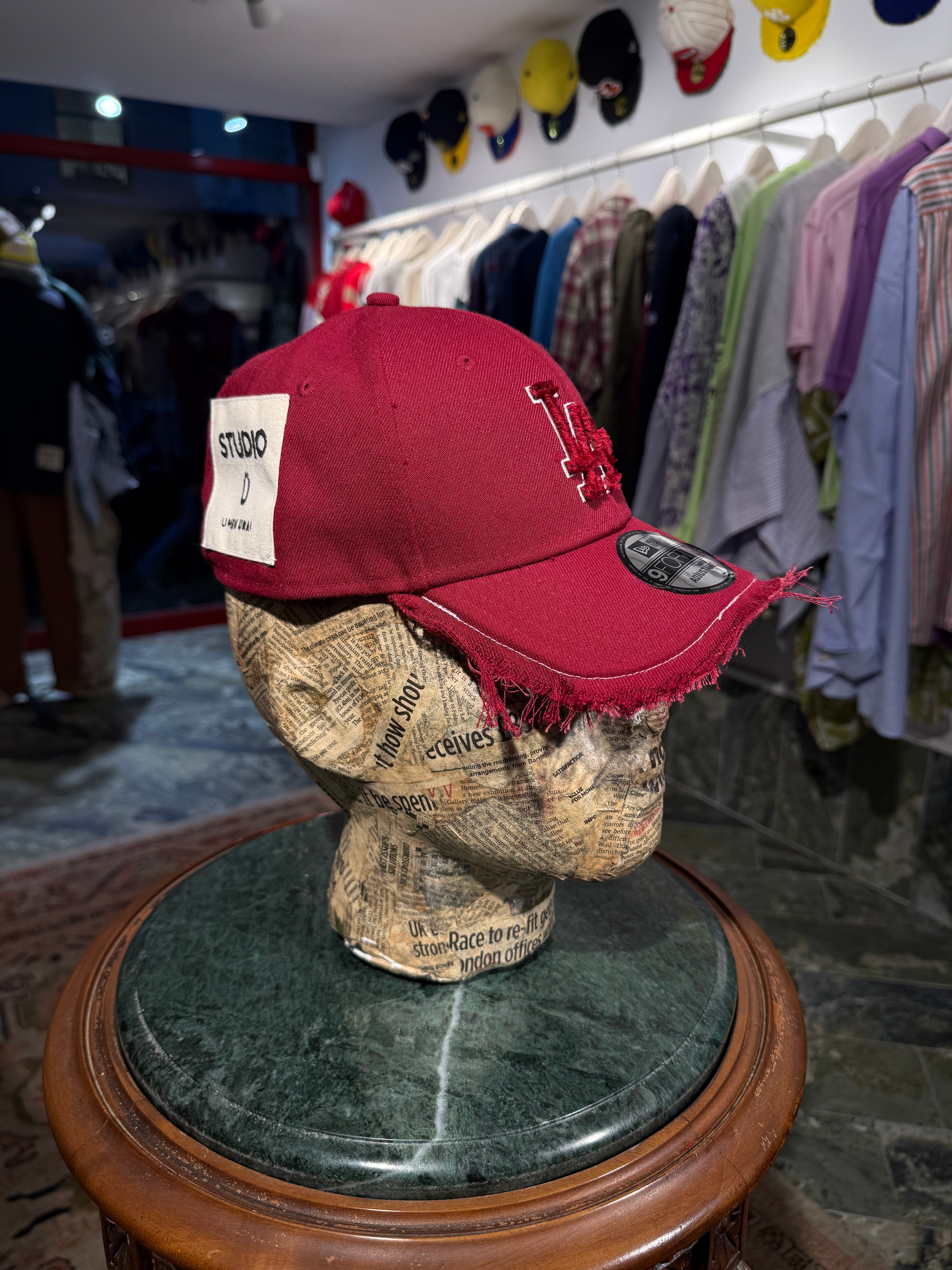 ARTISANAL CURVED BRIM CAP (Adjustable)