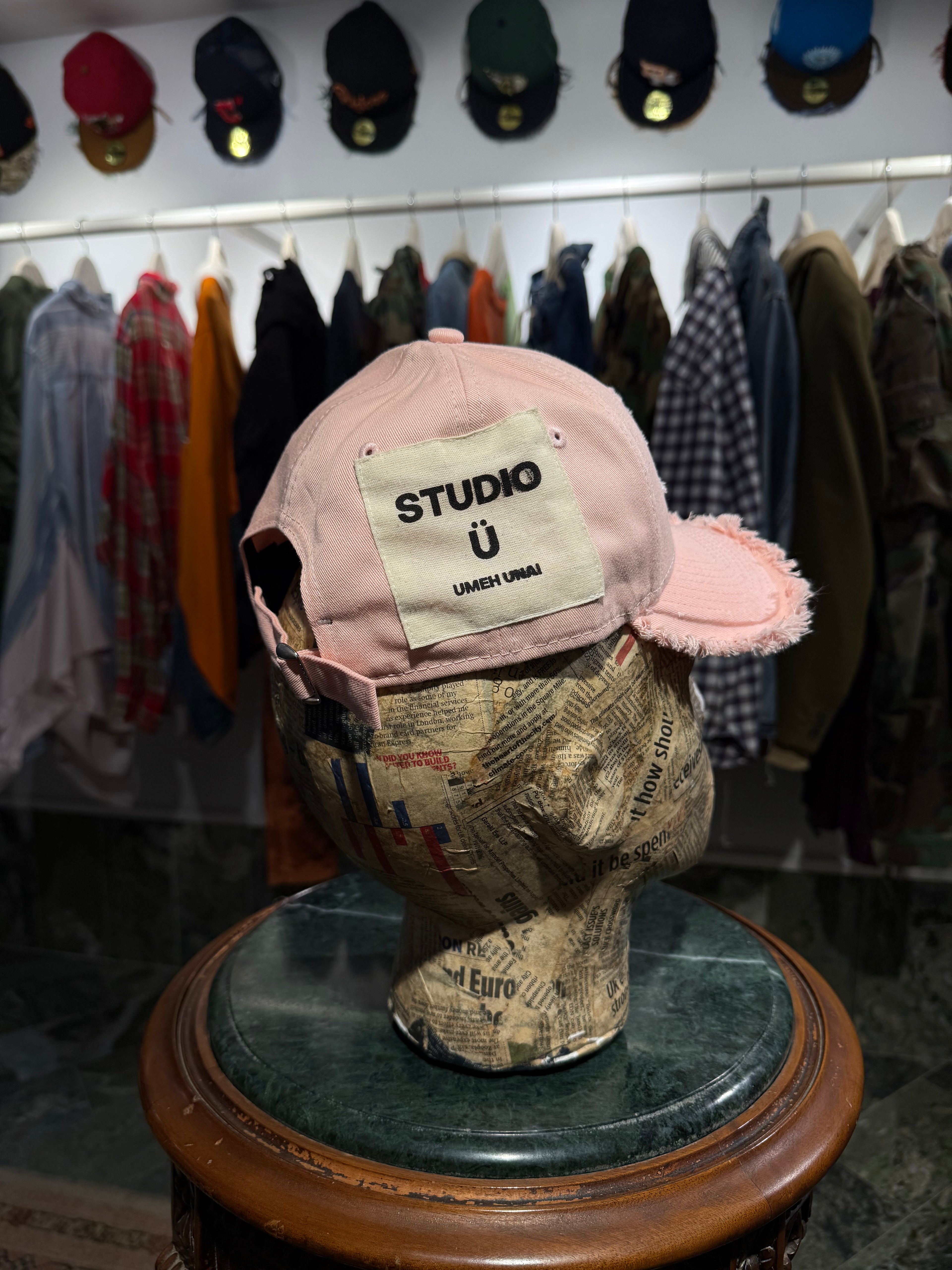 ARTISANAL CURVED BRIM CAP (Adjustable)