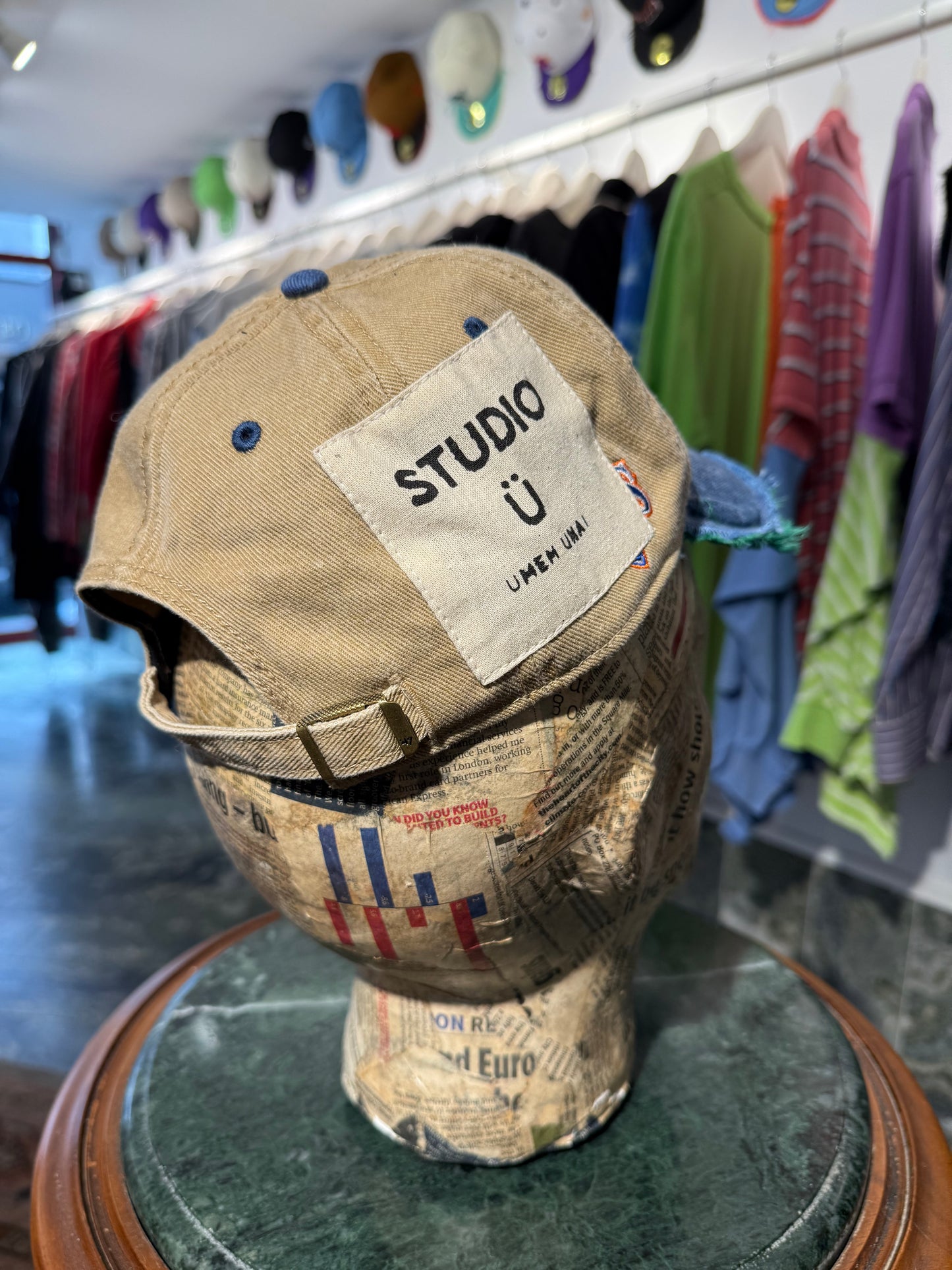 ARTISANAL CURVED BRIM CAP (Adjustable)