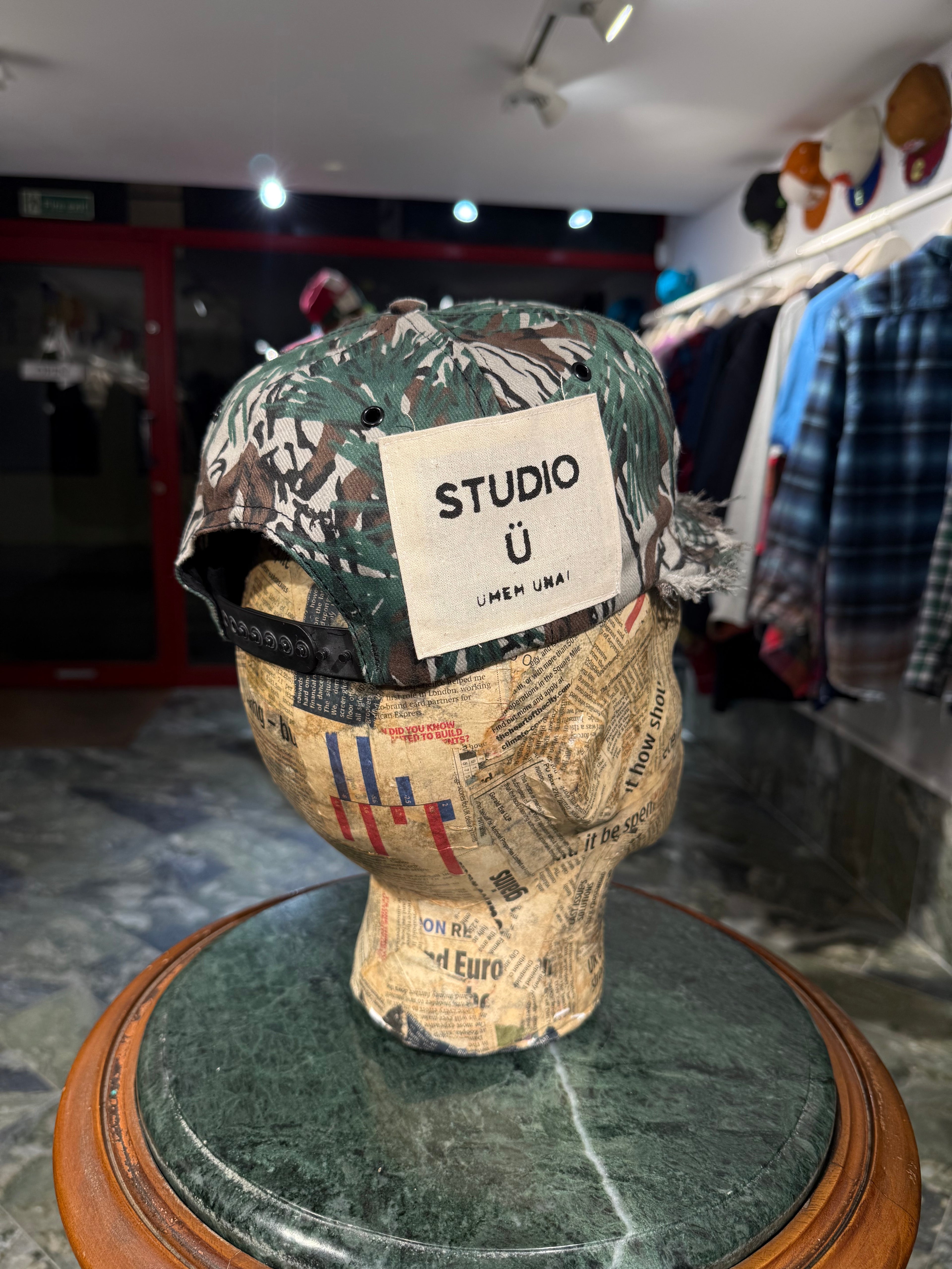 ARTISANAL CURVED MINI BRIM CAP (Adjustable)