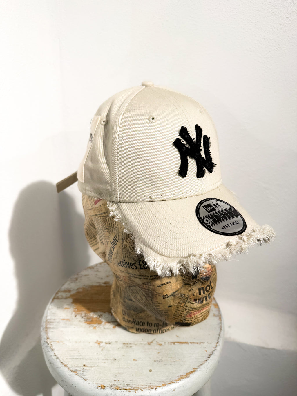 ARTISANAL CURVED BRIM CAP (Adjustable)
