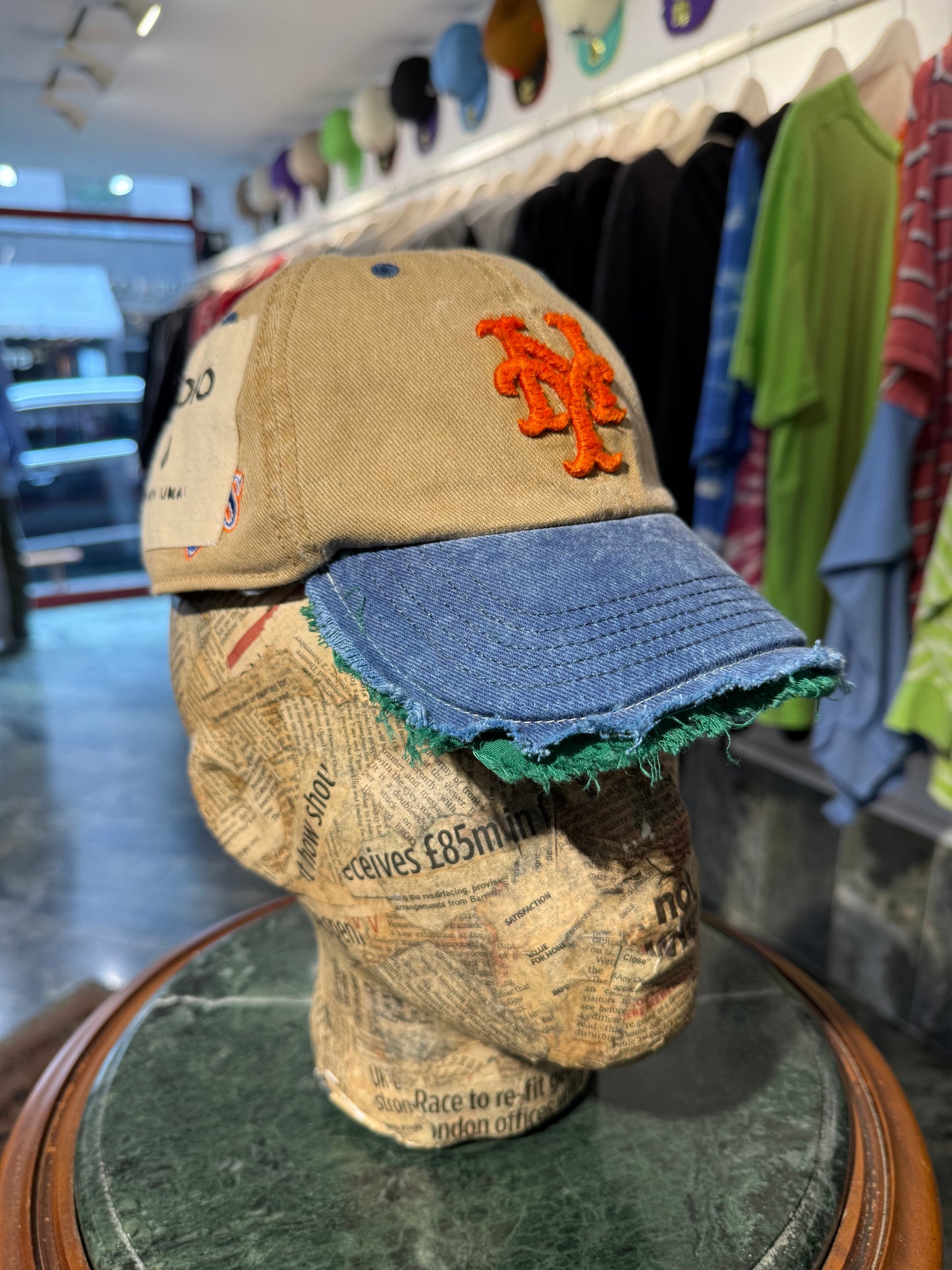 ARTISANAL CURVED BRIM CAP (Adjustable)